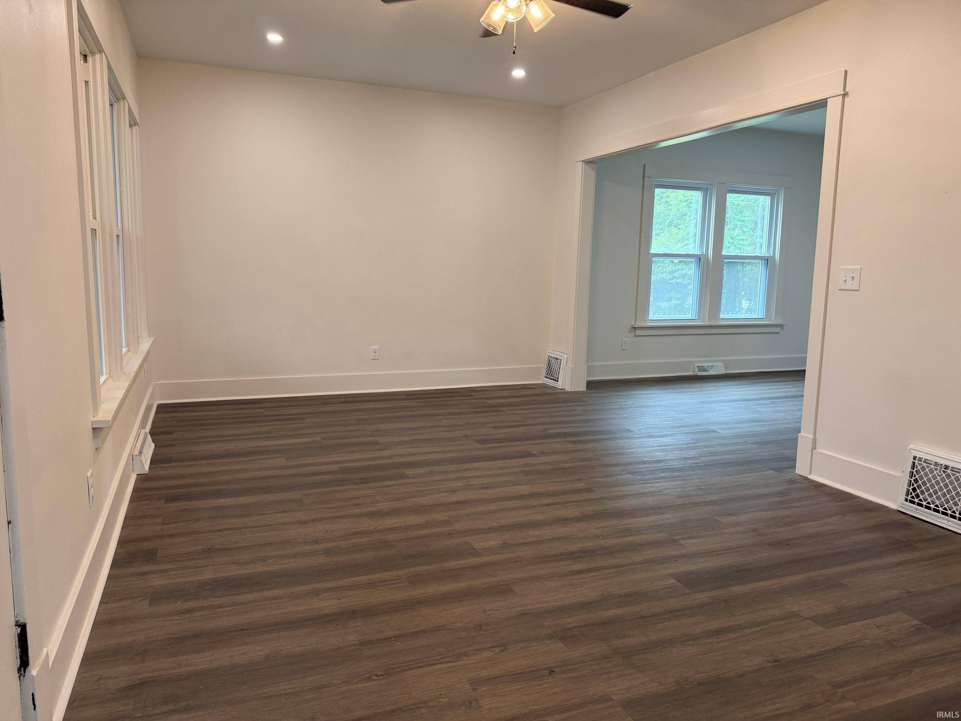 1123 Miner ST, South Bend, IN 46617-2119