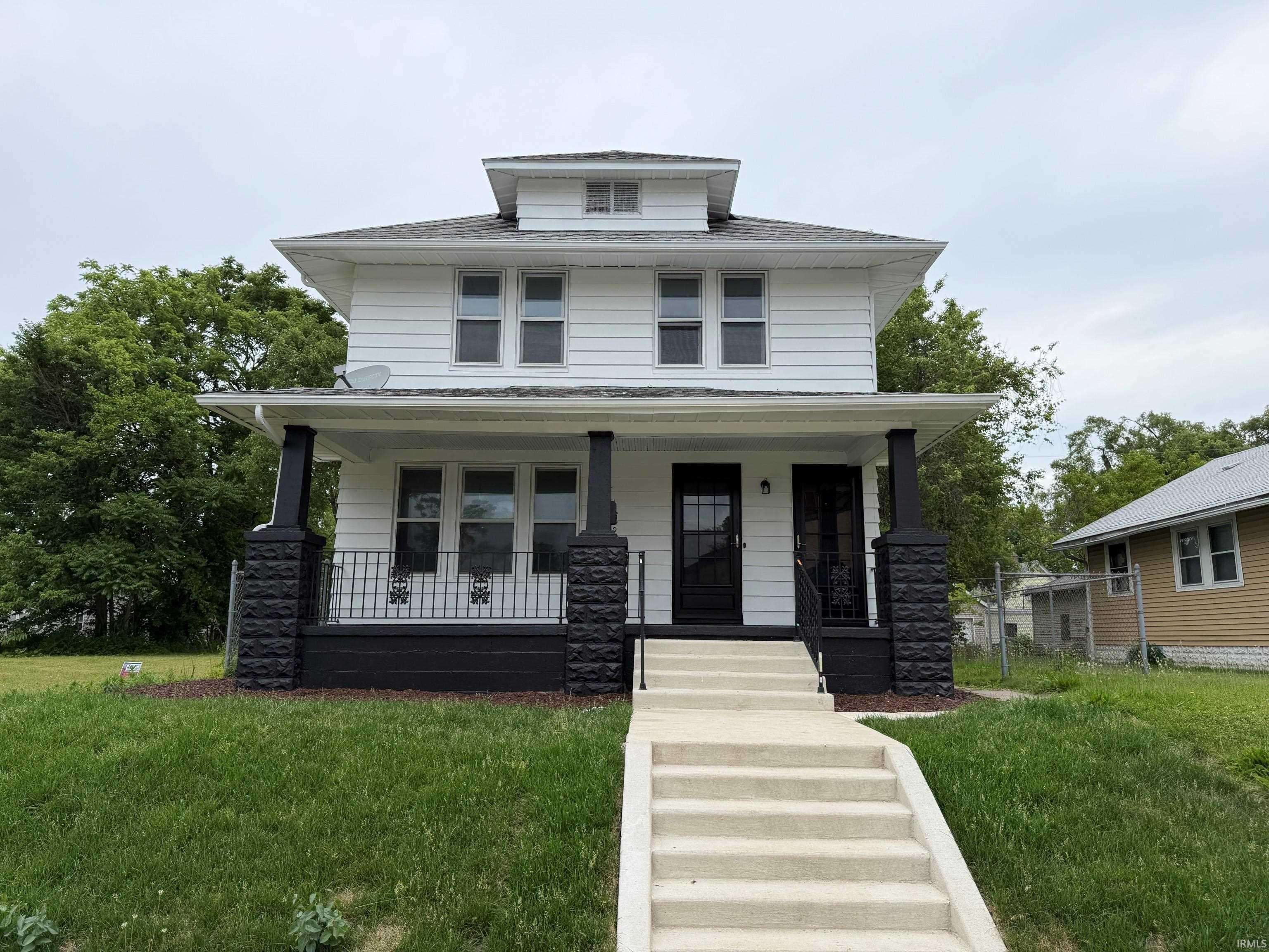 1123 Miner ST, South Bend, IN 46617-2119