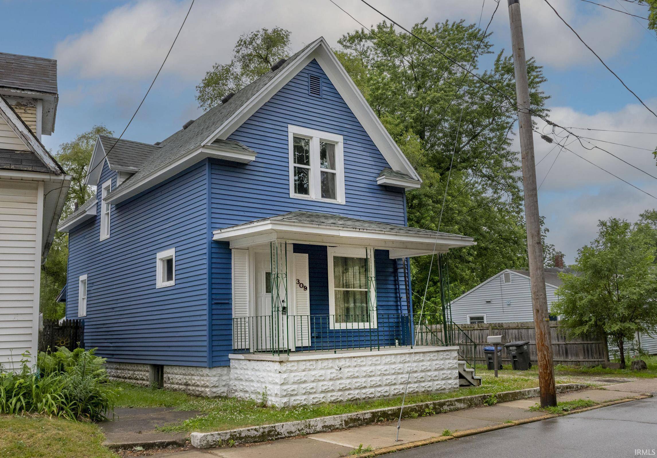 309 S Shore DR, Elkhart, IN 46516