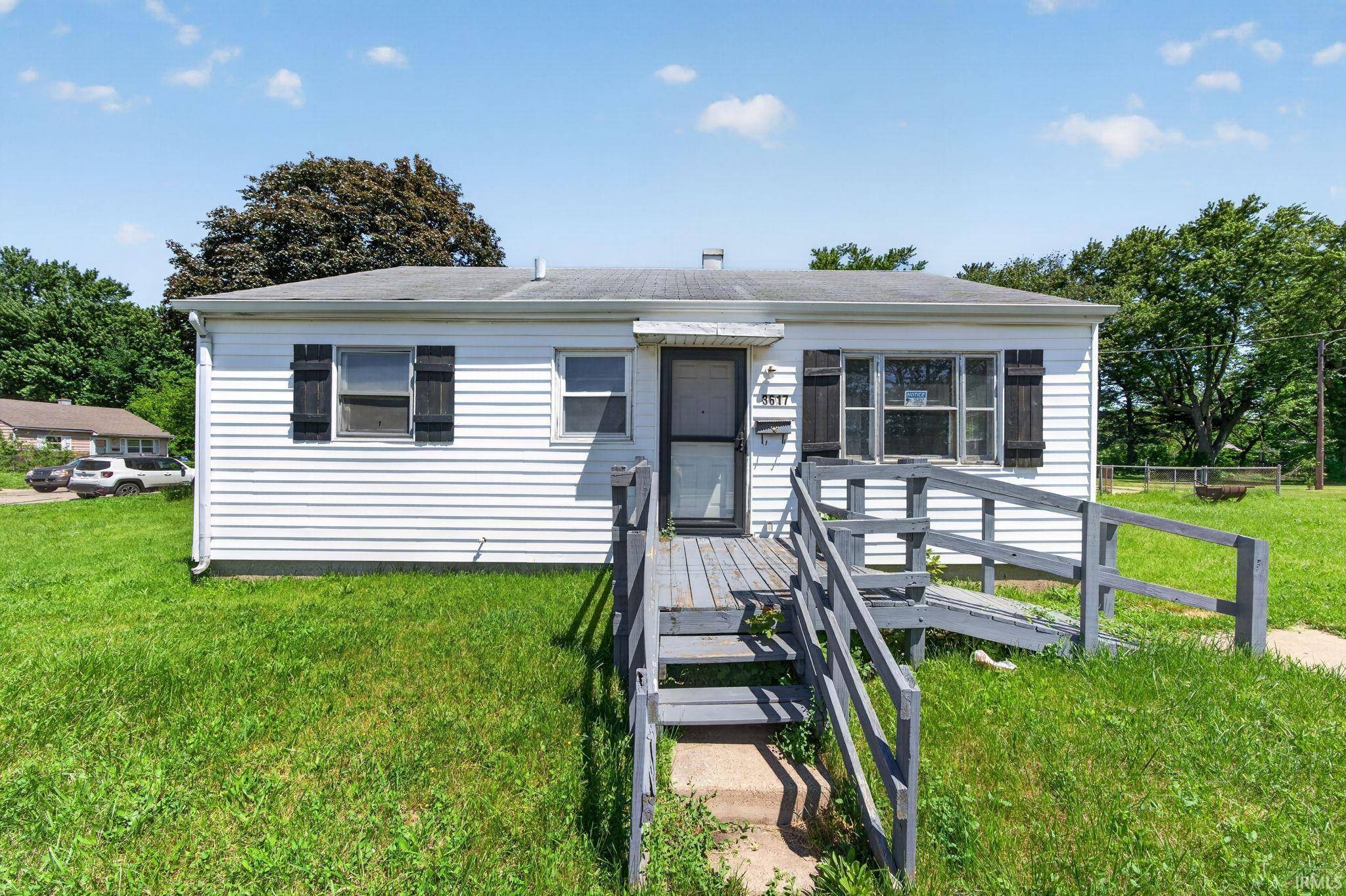 3617 W Washington ST, South Bend, IN 46619