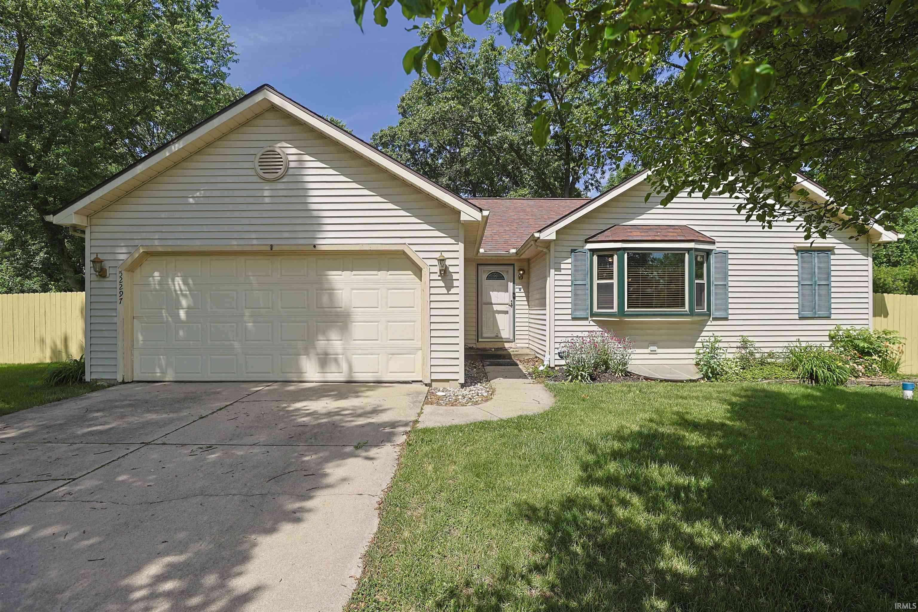 52297 Leland AVE, South Bend, IN 46637