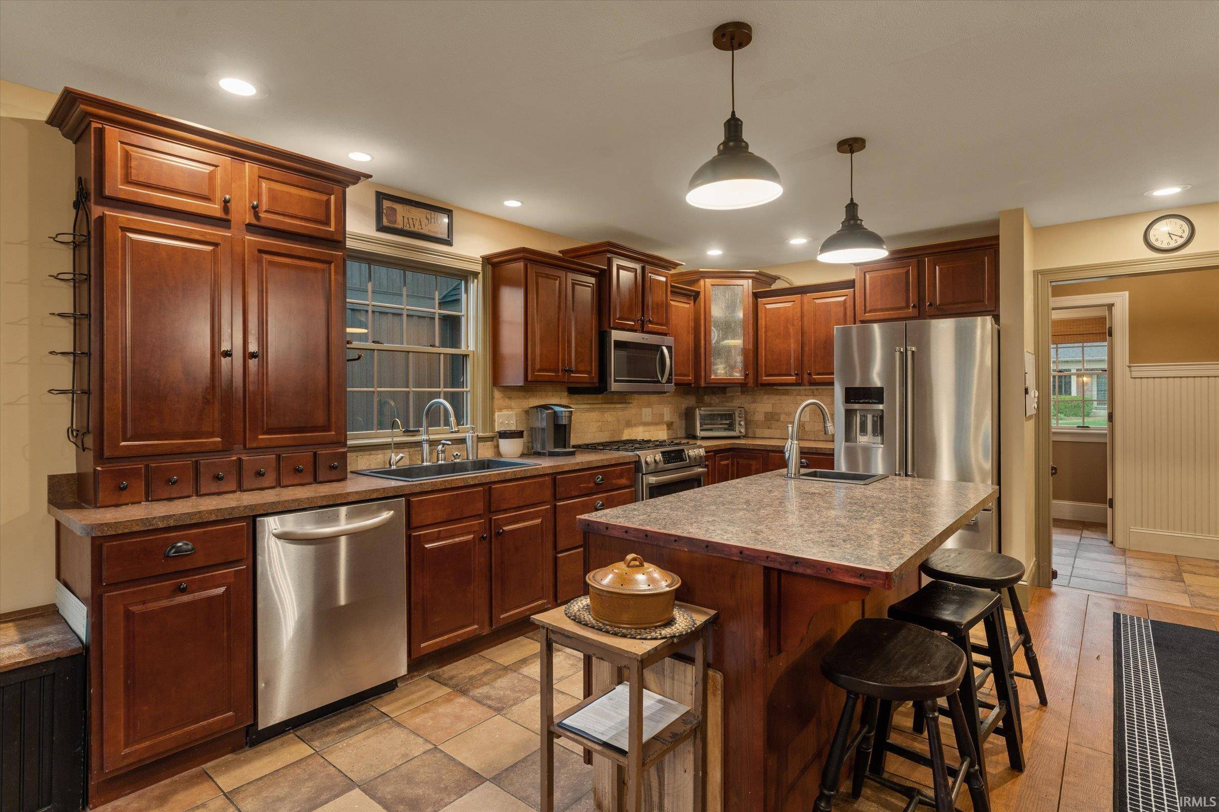 21816 Locust Bend CT, South Bend, IN 46628-1861