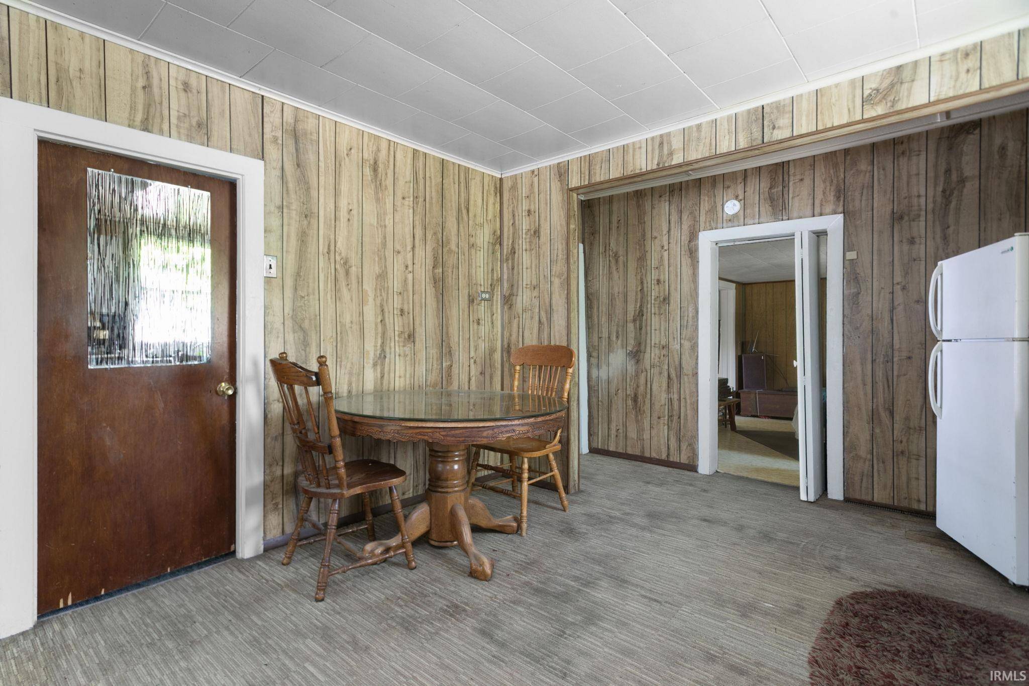 1032 E Indiana AVE, Elkhart, IN 46516-4135