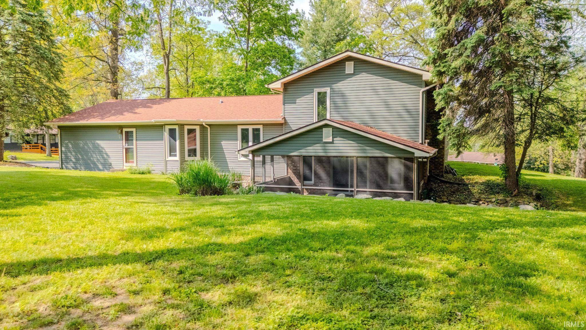 2340 E Kemo AVE, Warsaw, IN 46582
