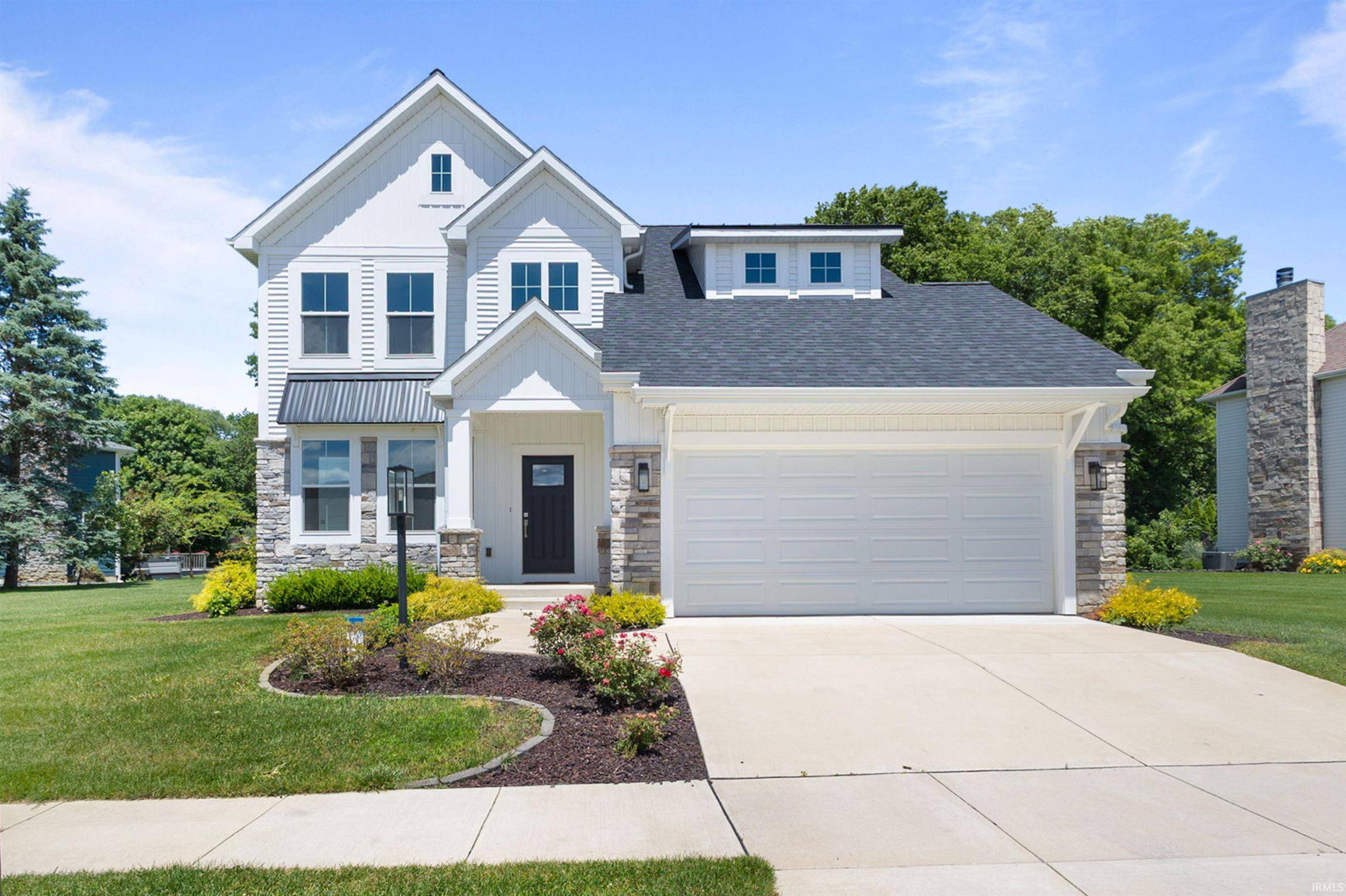 32811 Nature View DR, New Carlisle, IN 46552