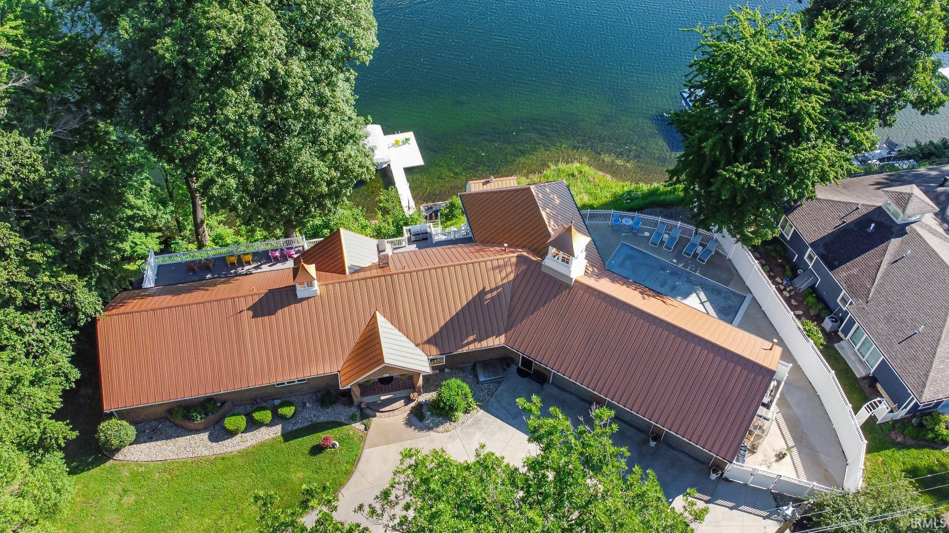 16290 Pretty Lake RD, Plymouth, IN 46563
