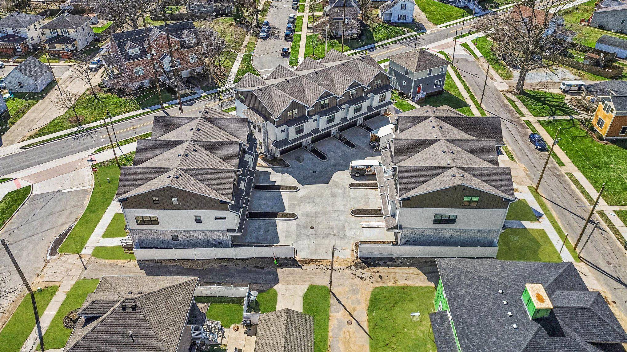 743 South Bend AVE, South Bend, IN 46617