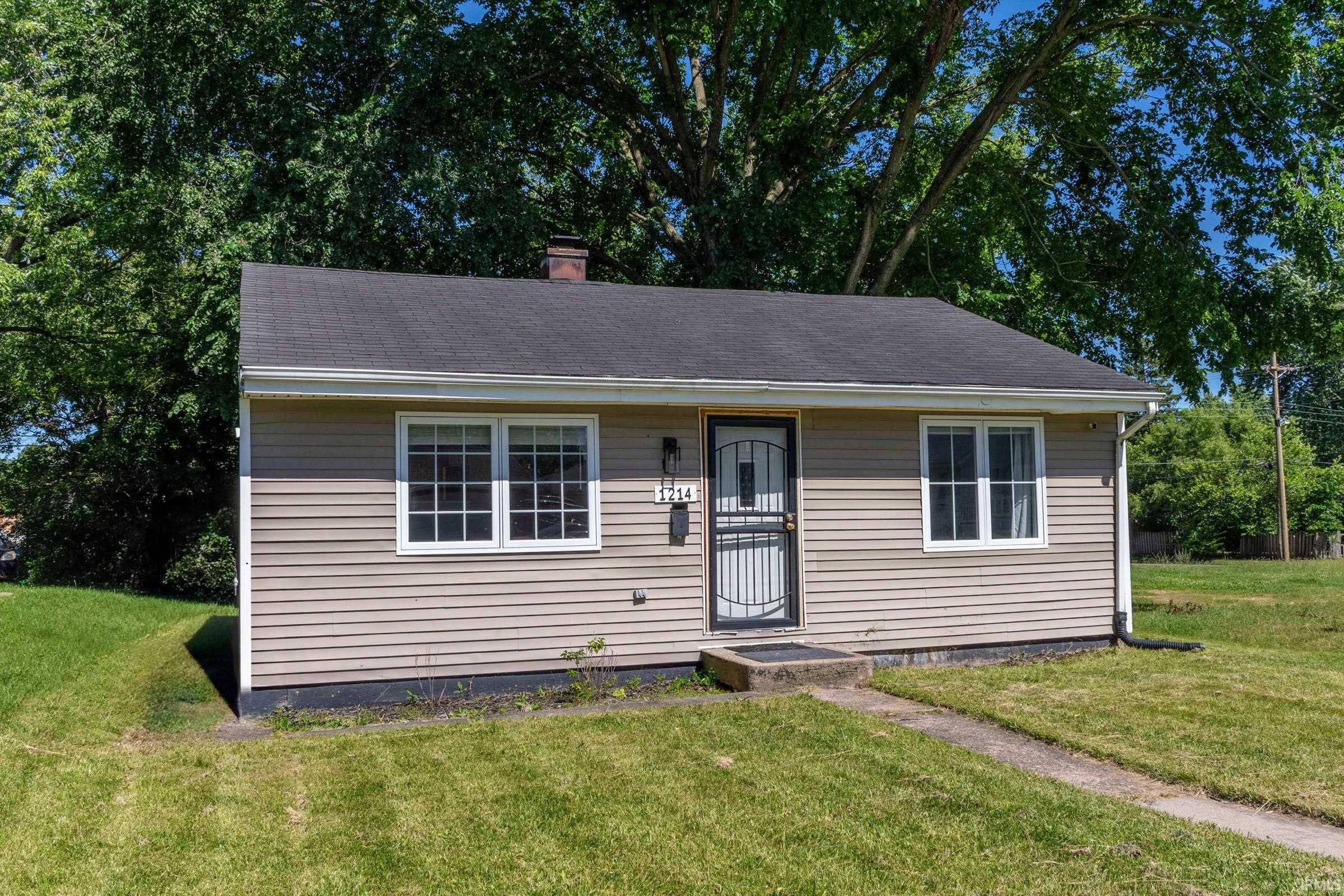 1214 N Olive ST, South Bend, IN 46628-2938