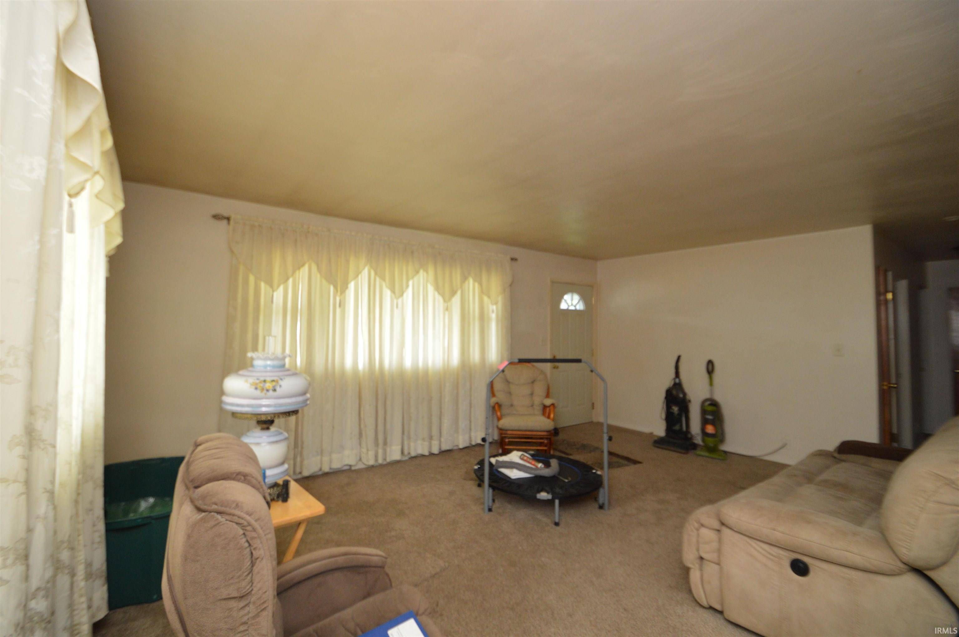2808 Edison RD, South Bend, IN 46615-3508