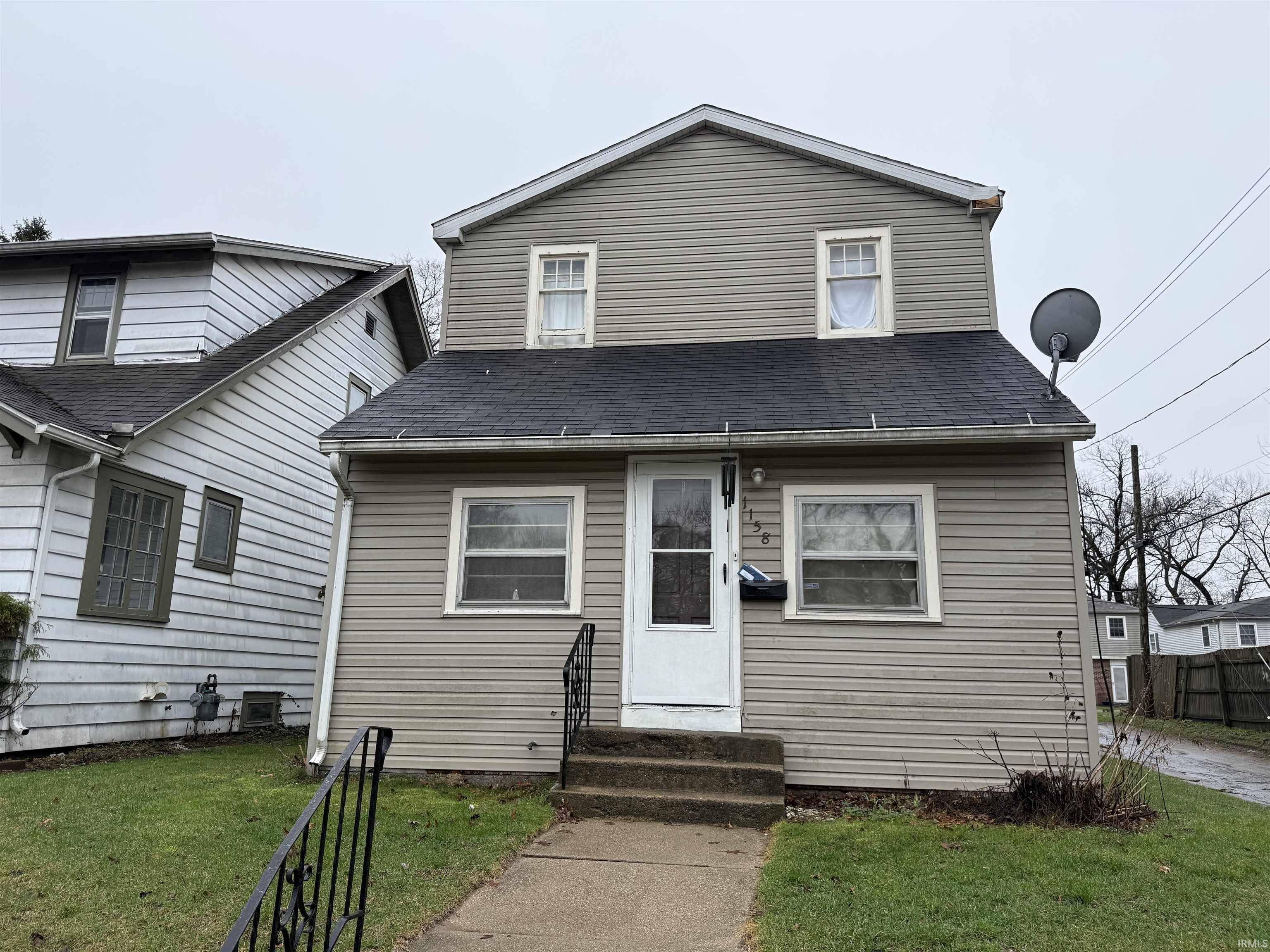1158 E Indiana AVE, South Bend, IN 46613