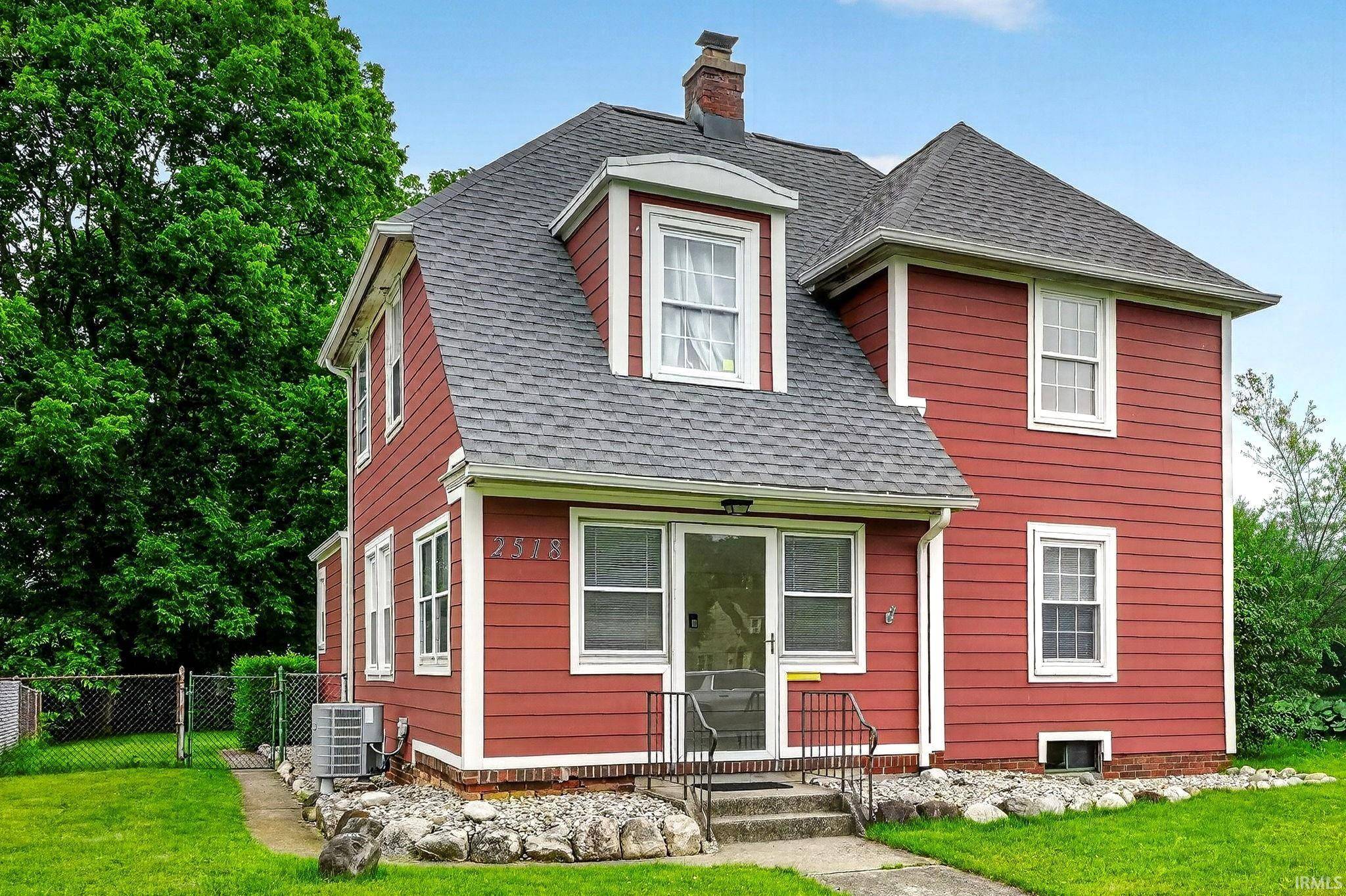 2518 Erskine BLVD, South Bend, IN 46614