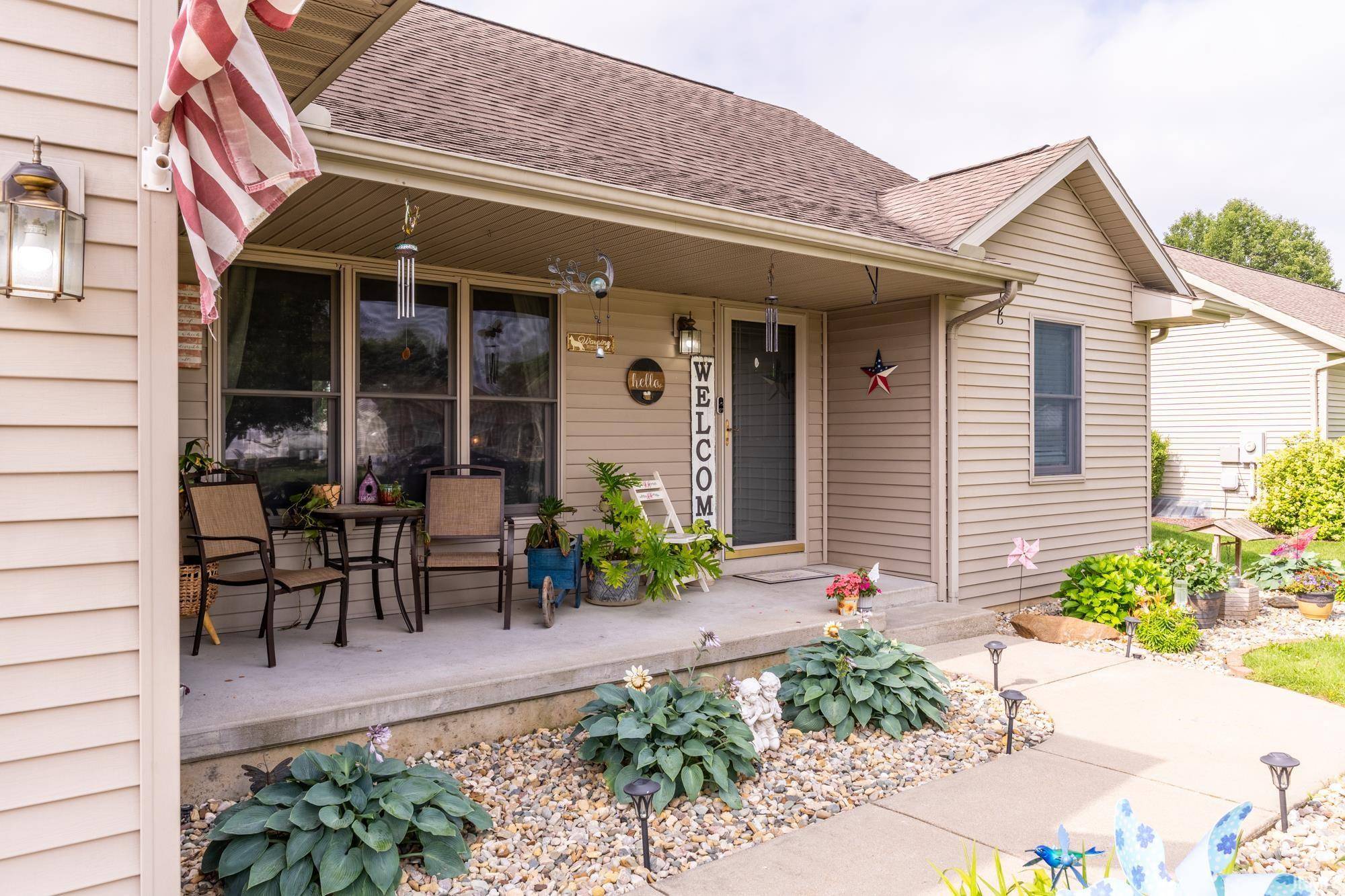 18620 Monticello DR, Goshen, IN 46528