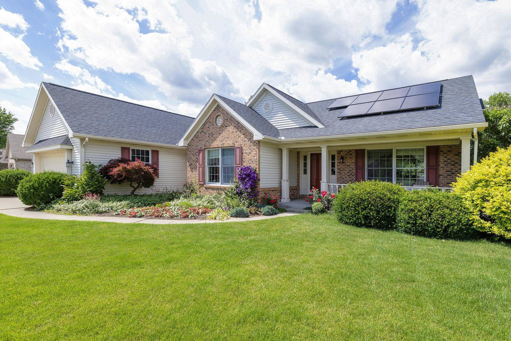 1705 Garland DR, Goshen, IN 46526