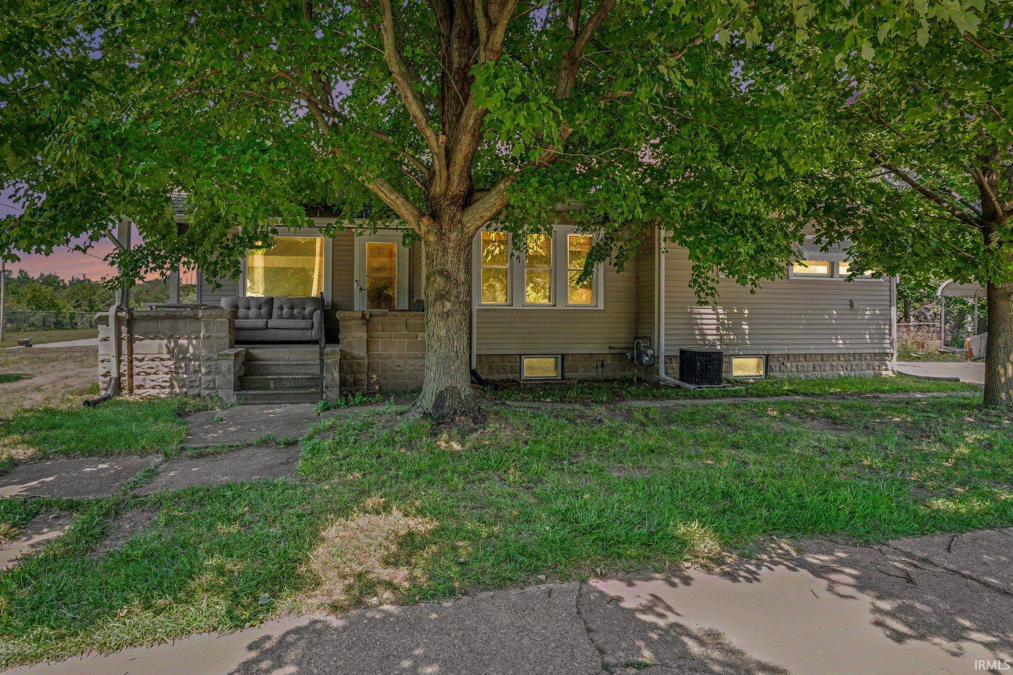1608 Sheridan ST, South Bend, IN 46628