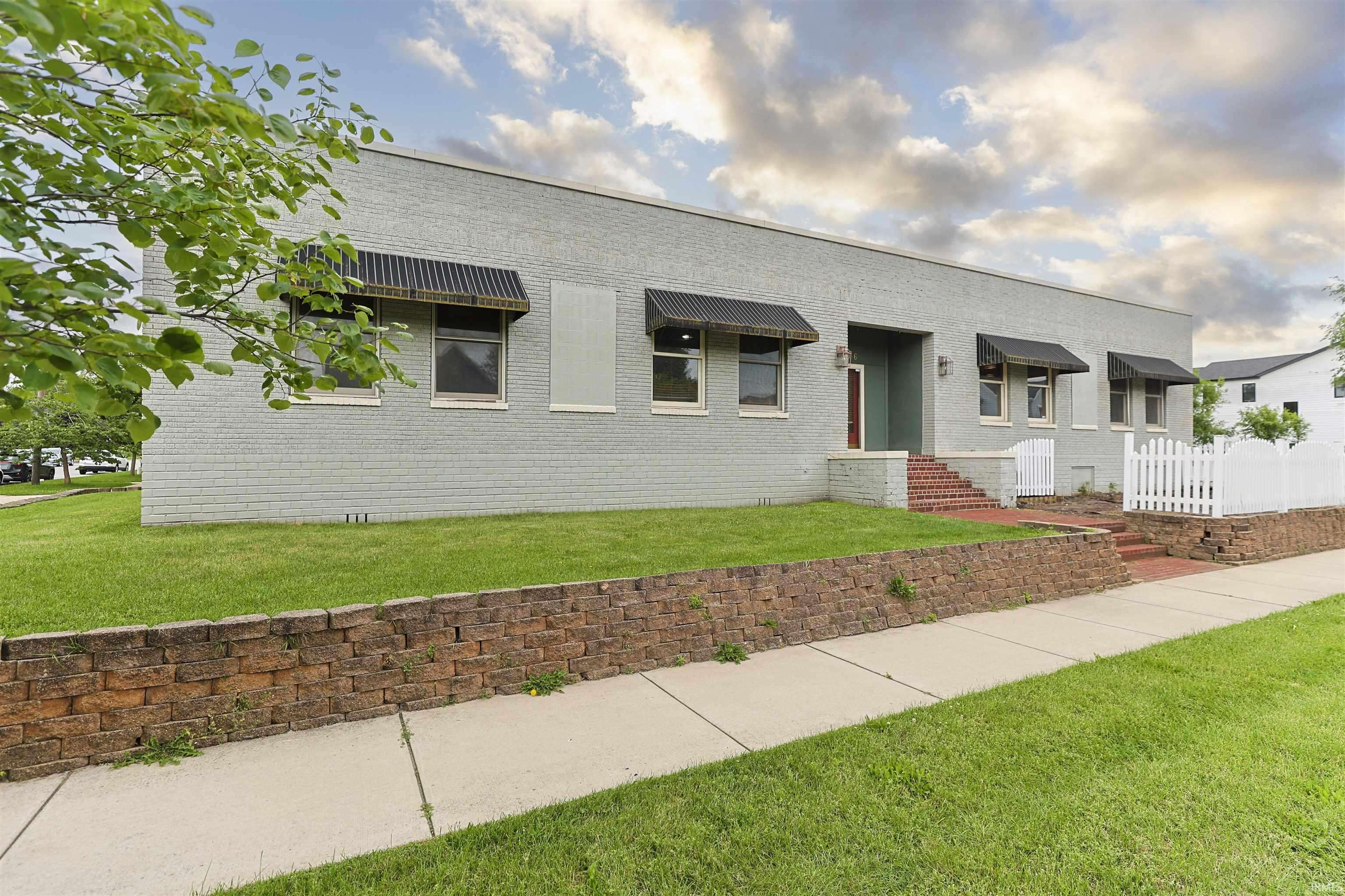 306 S Notre Dame AVE, South Bend, IN 46617-3008