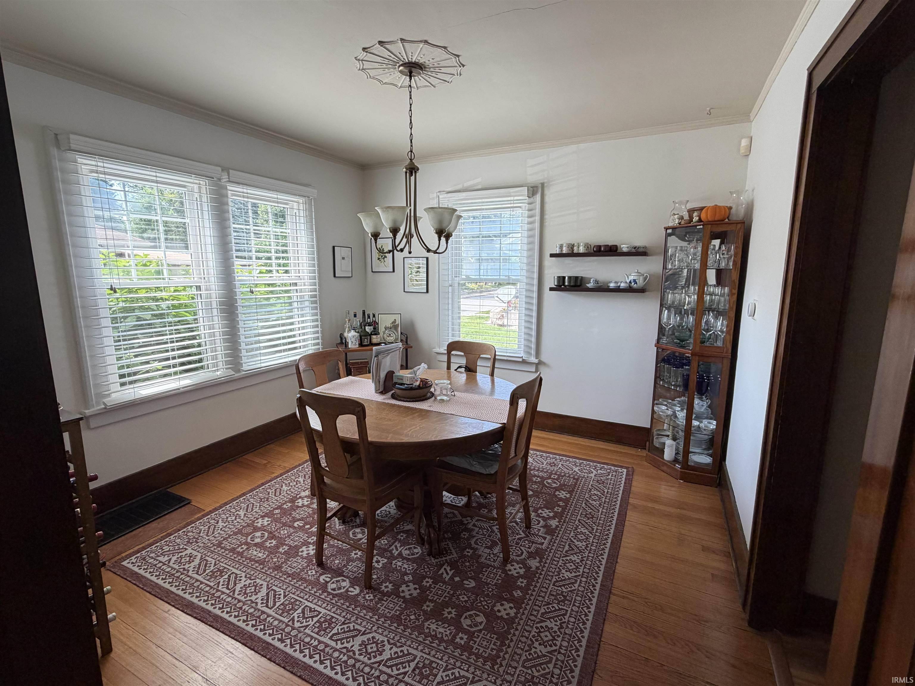302 Walsh ST, South Bend, IN 46617-2417
