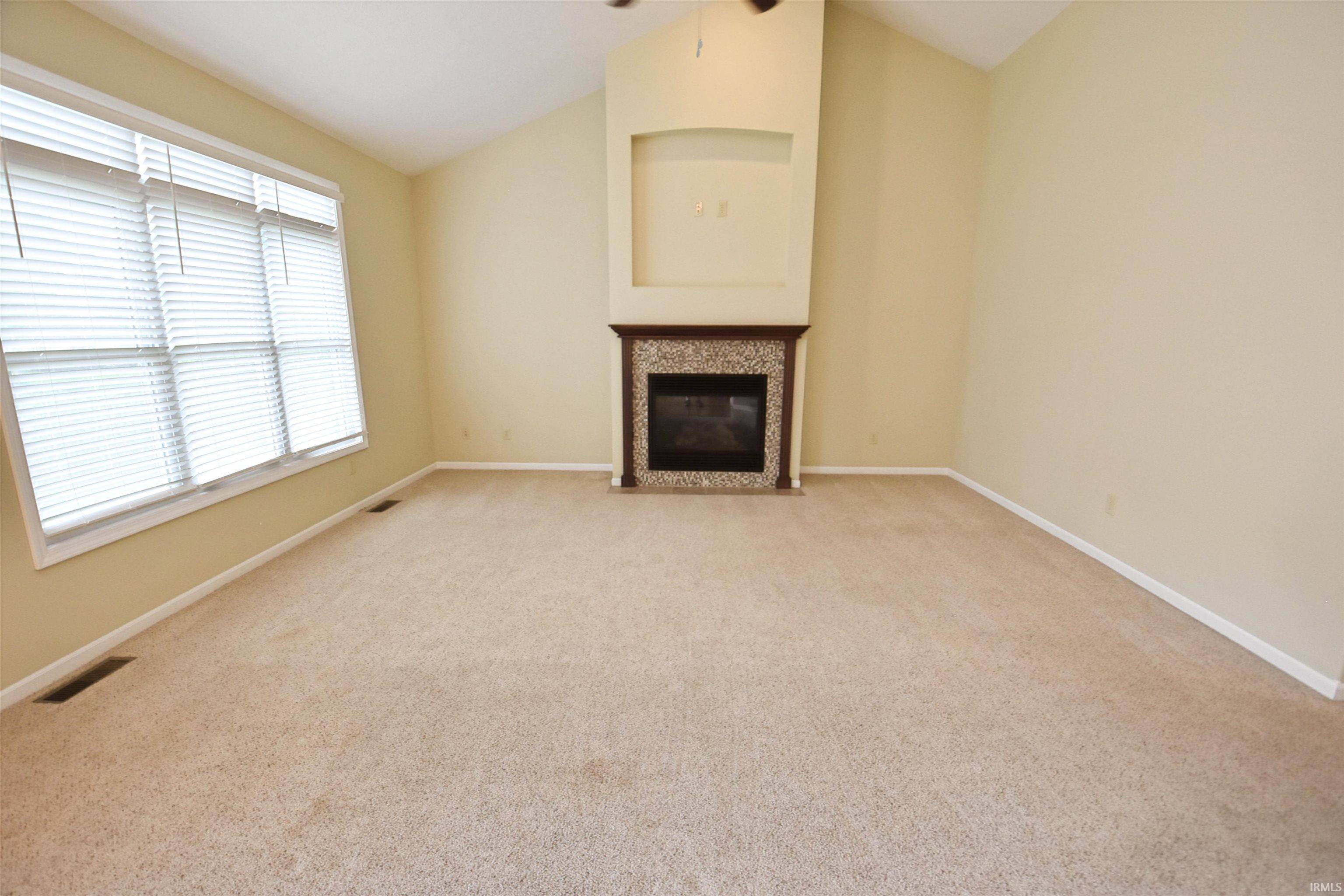 18416 Summer Wind LN, South Bend, IN 46637-4592