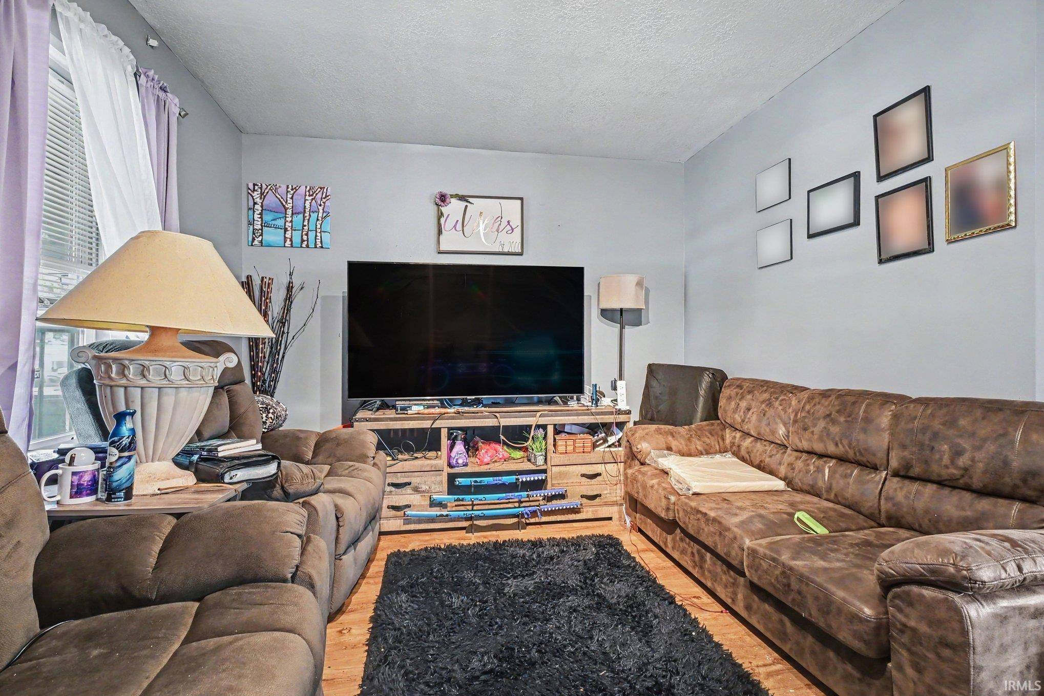 801 Dundee ST, South Bend, IN 46619-3015
