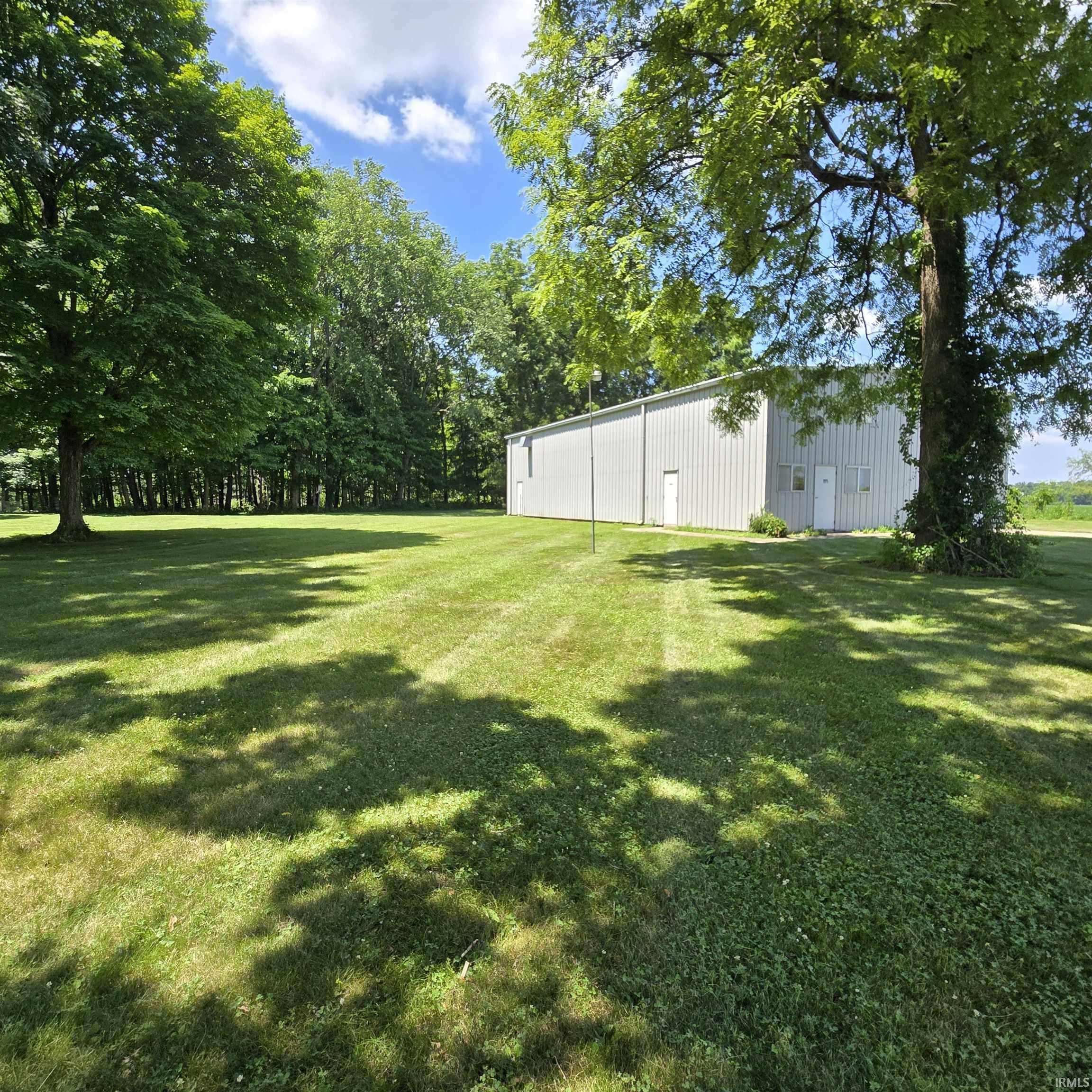 5877 Pine RD, Plymouth, IN 46563
