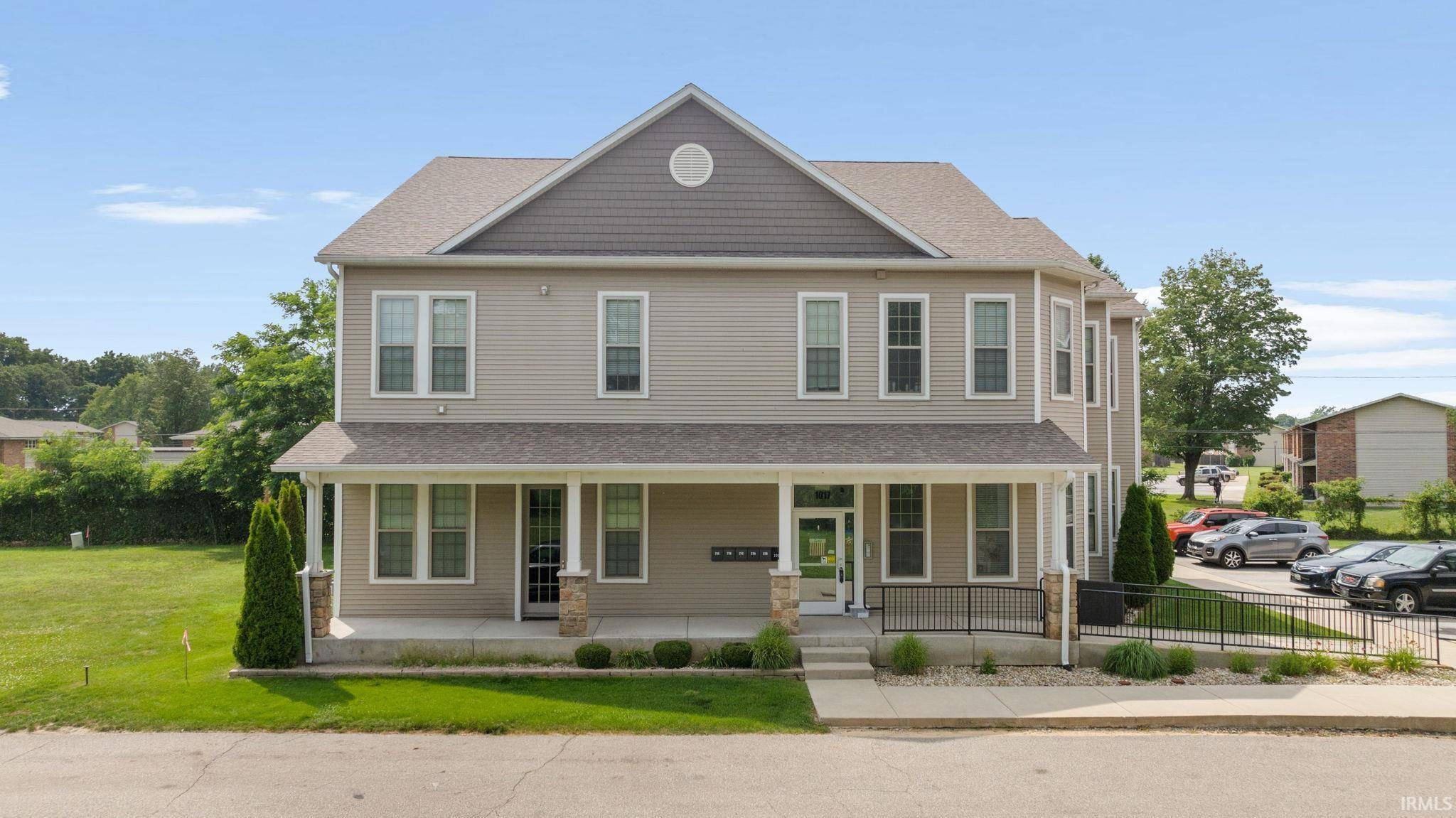1017 Keenan CT #22B, South Bend, IN 46615-3666
