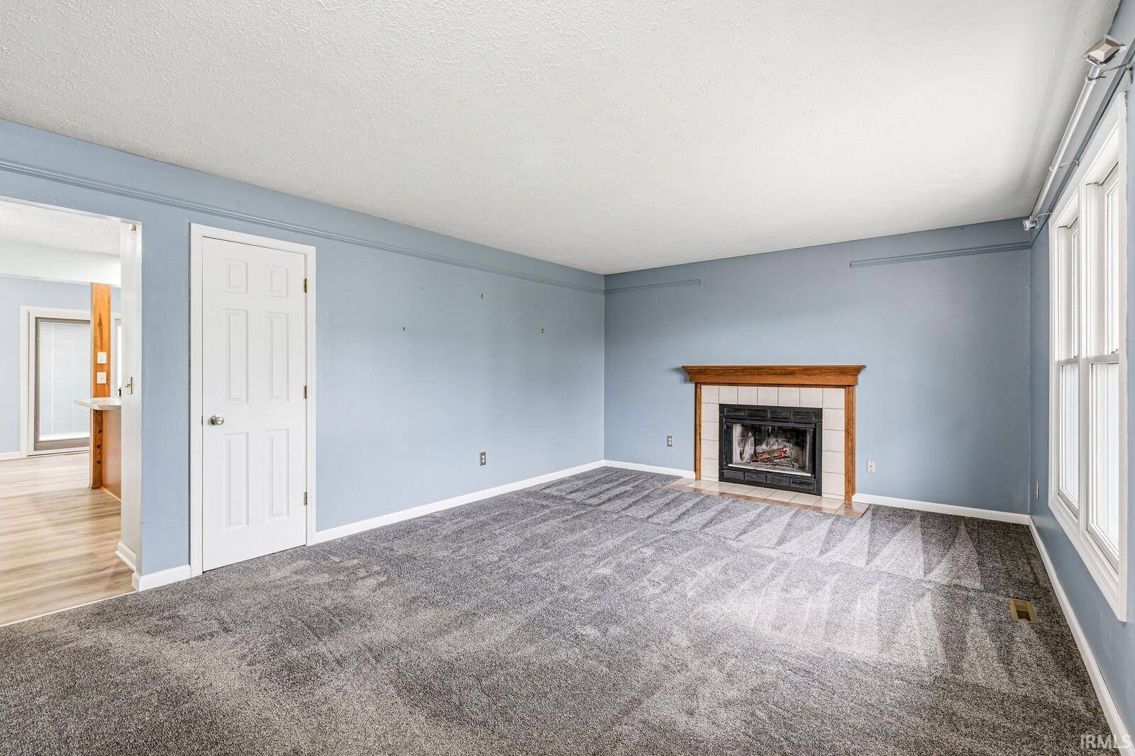 4205 Foxfire DR, South Bend, IN 46628