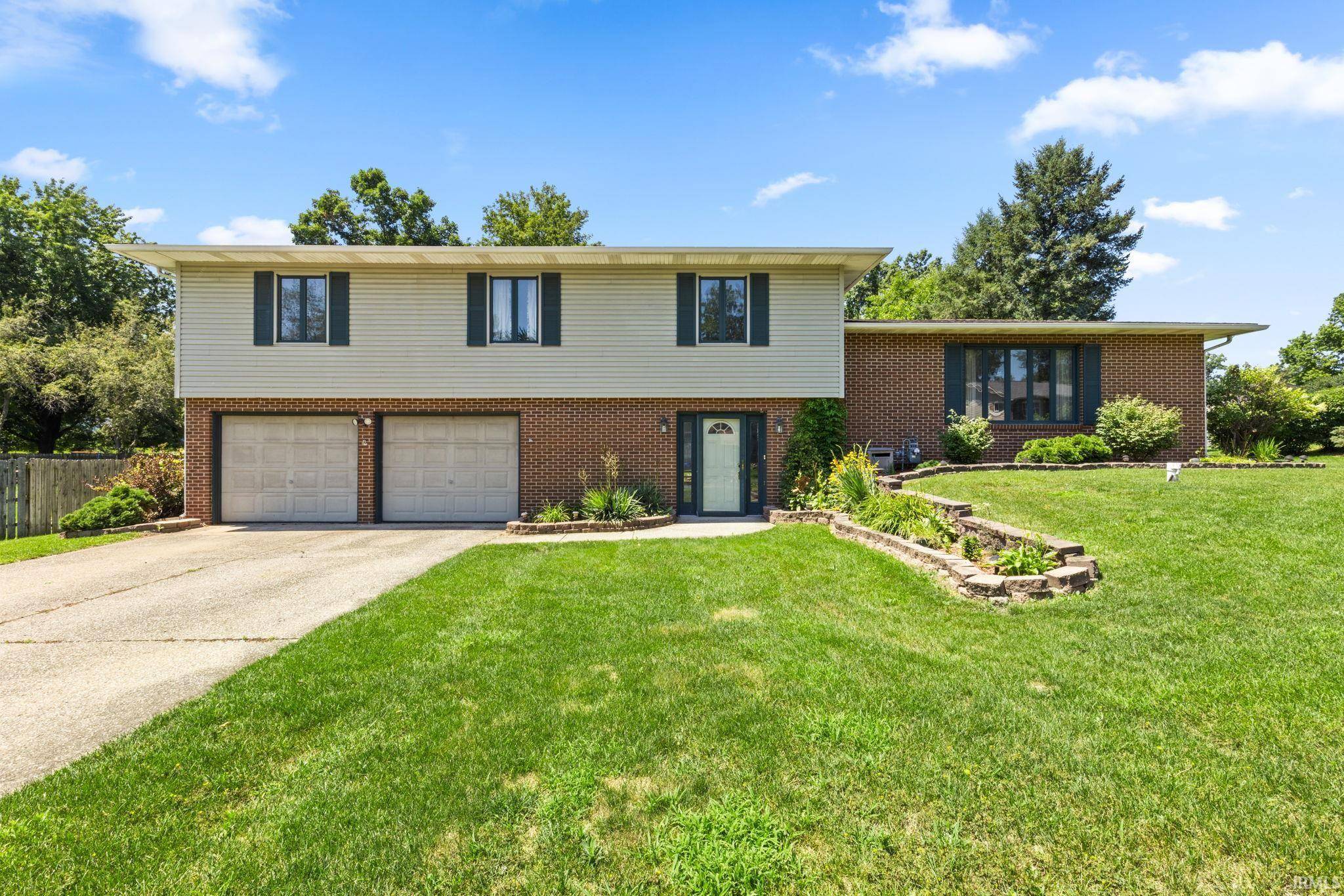 51043 Shady LN, Elkhart, IN 46514