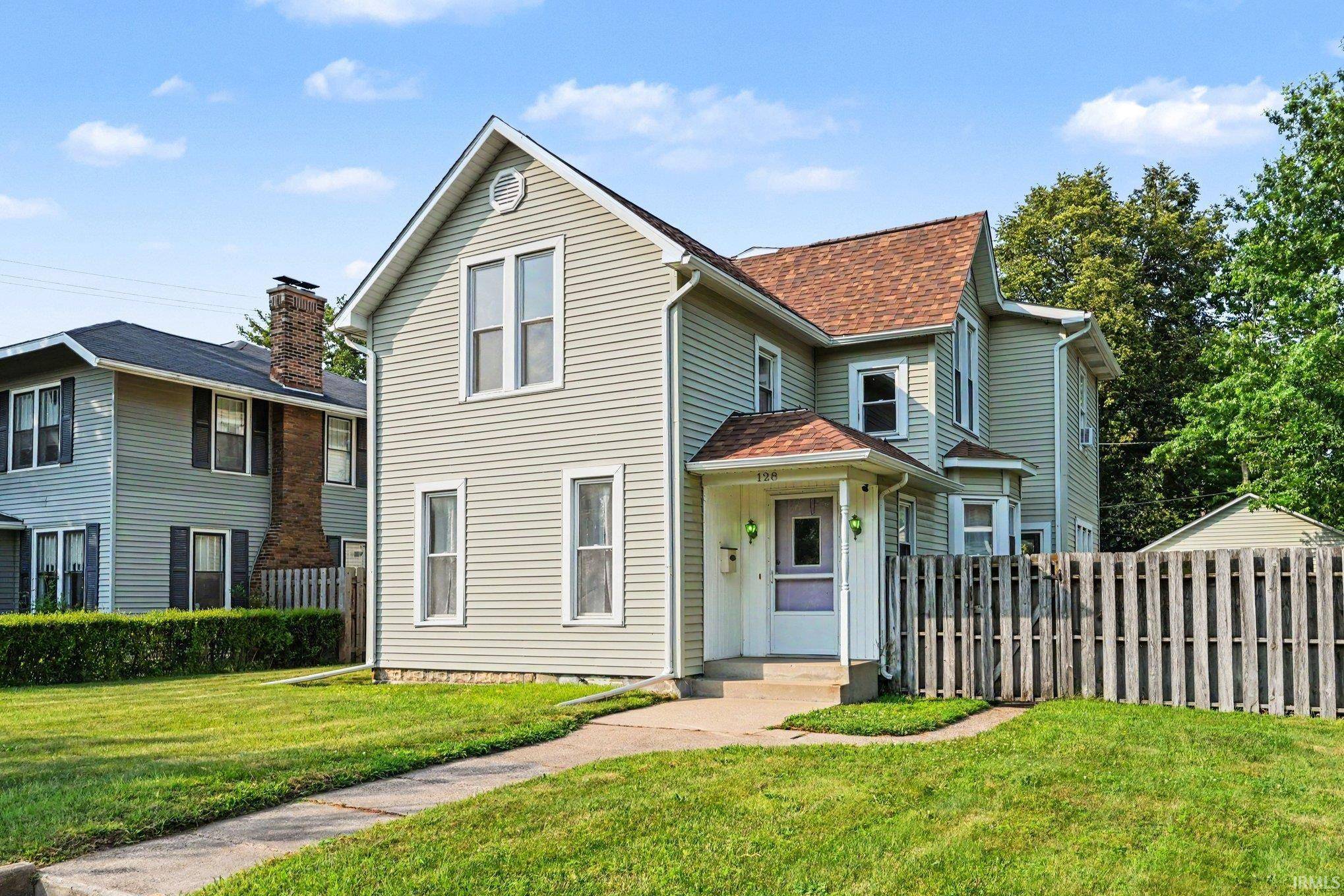 128 Goshen AVE, Elkhart, IN 46516