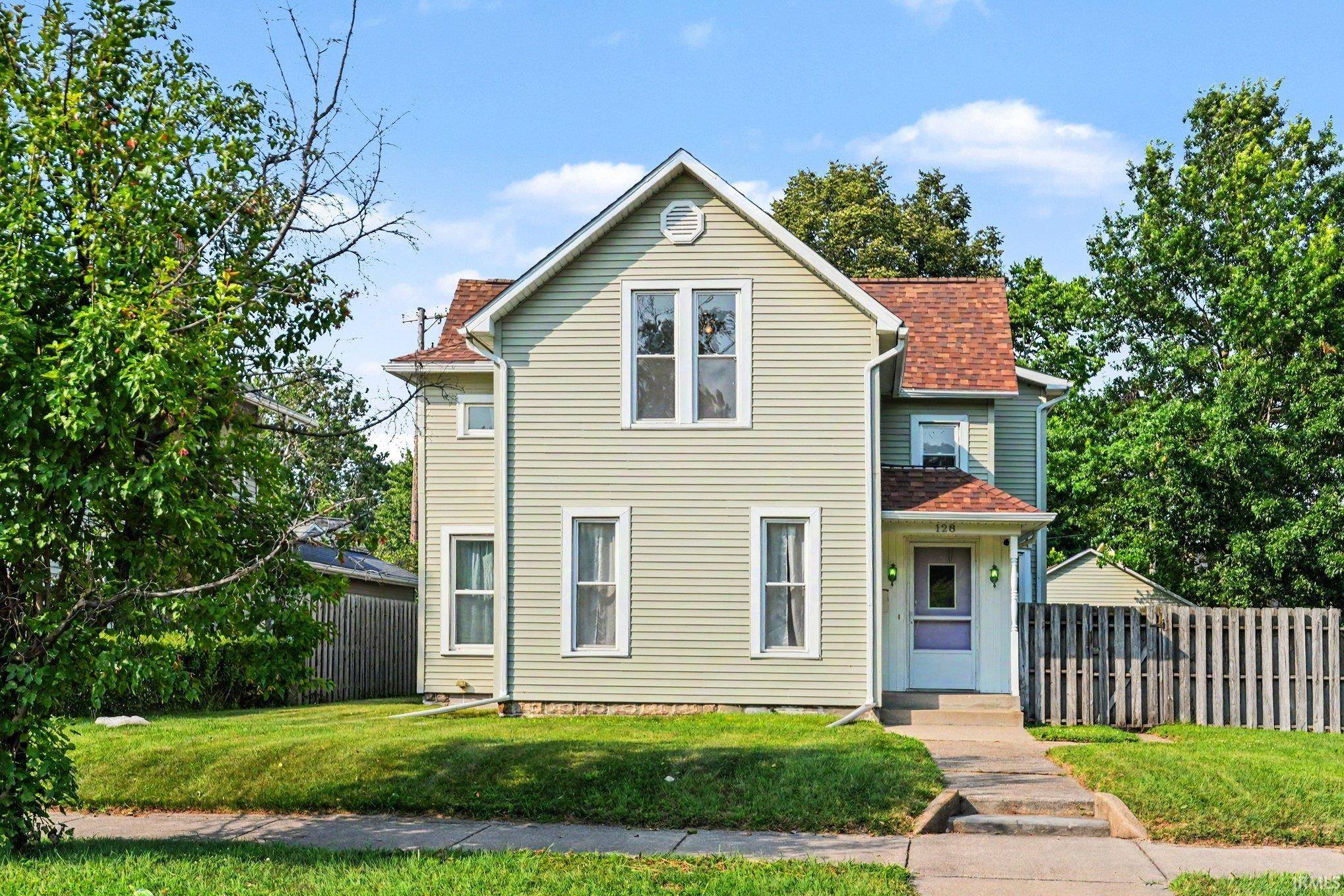 128 Goshen AVE, Elkhart, IN 46516
