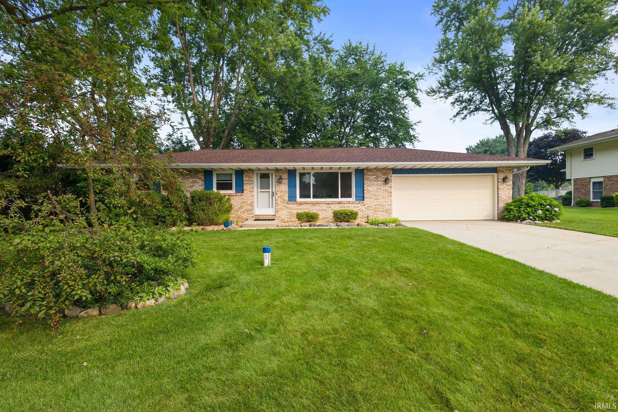 52233 Cheryl DR, Granger, IN 46530