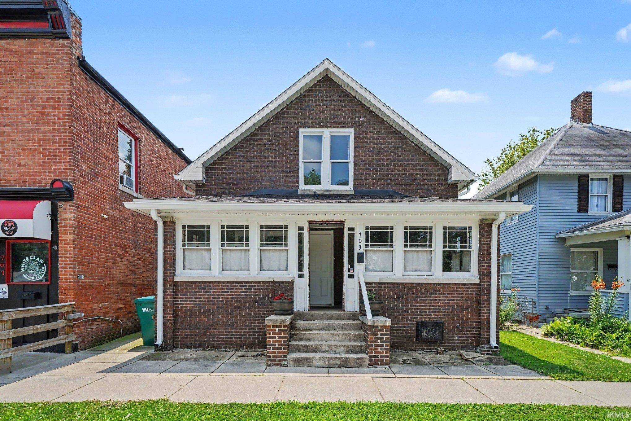 703 W 4th ST, Mishawaka, IN 46544