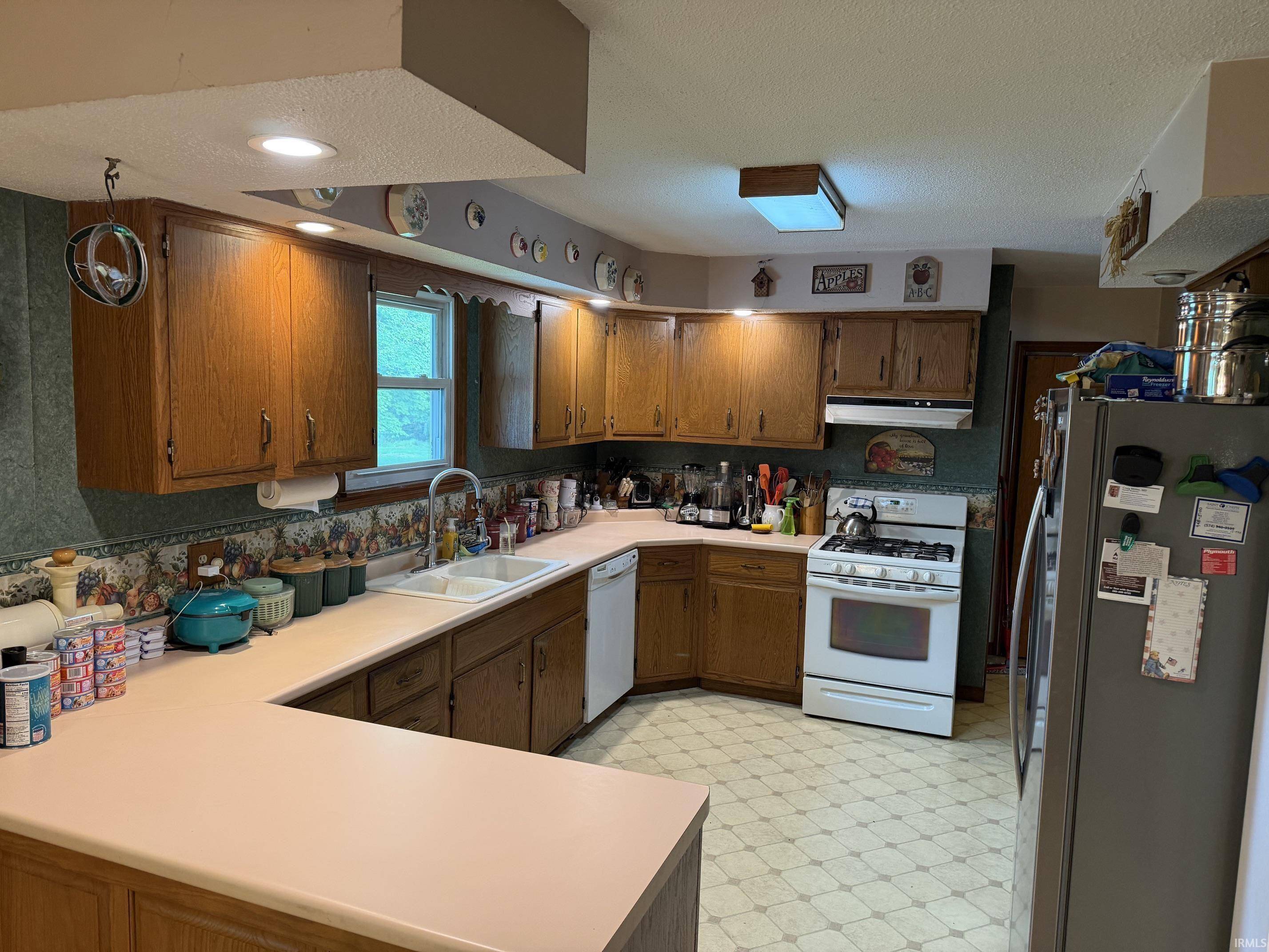 10641 Park LN, Plymouth, IN 46563