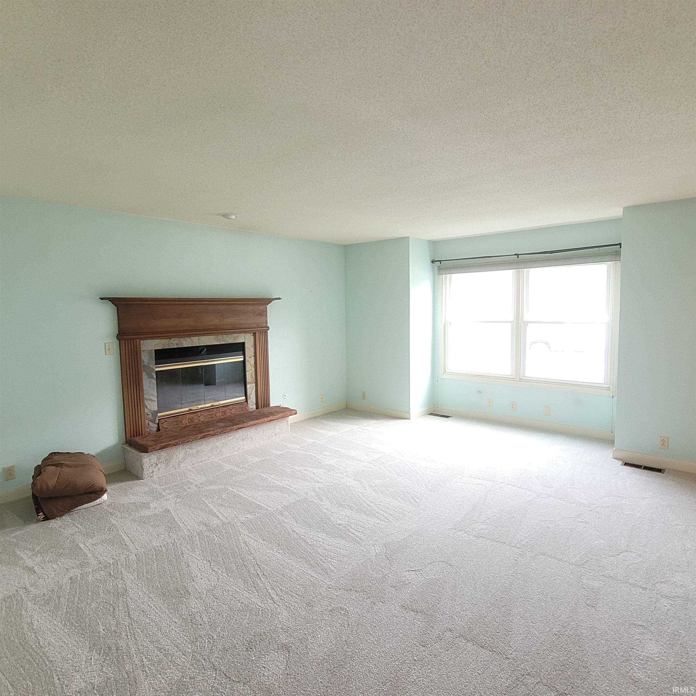2612 Belknap LN, Mishawaka, IN 46544-6775