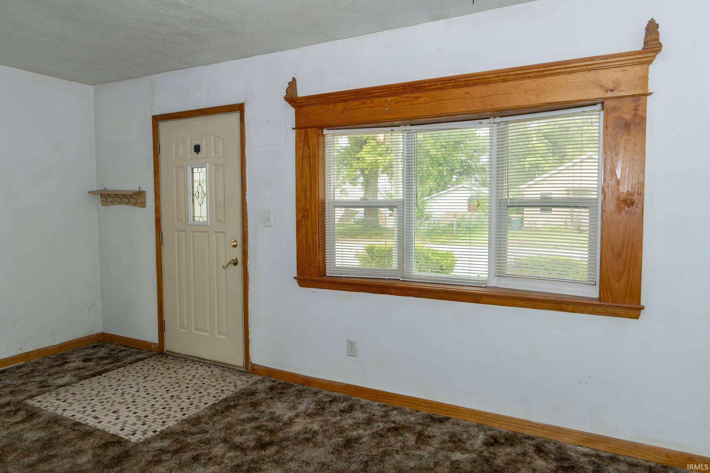 1514 Maplehurst AVE, Mishawaka, IN 46545