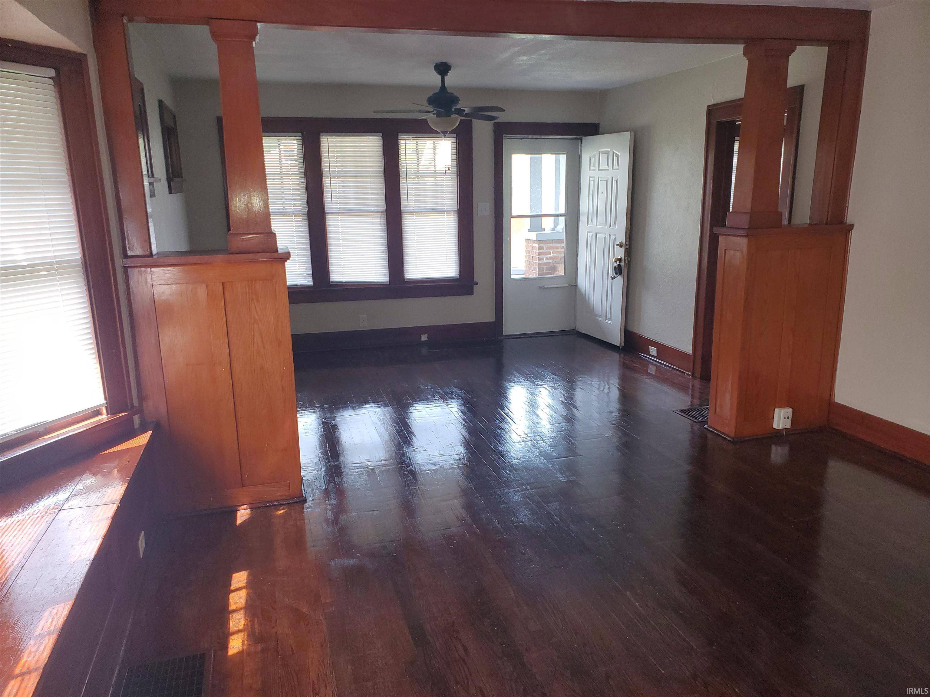 128 E Irvington ST, South Bend, IN 46614
