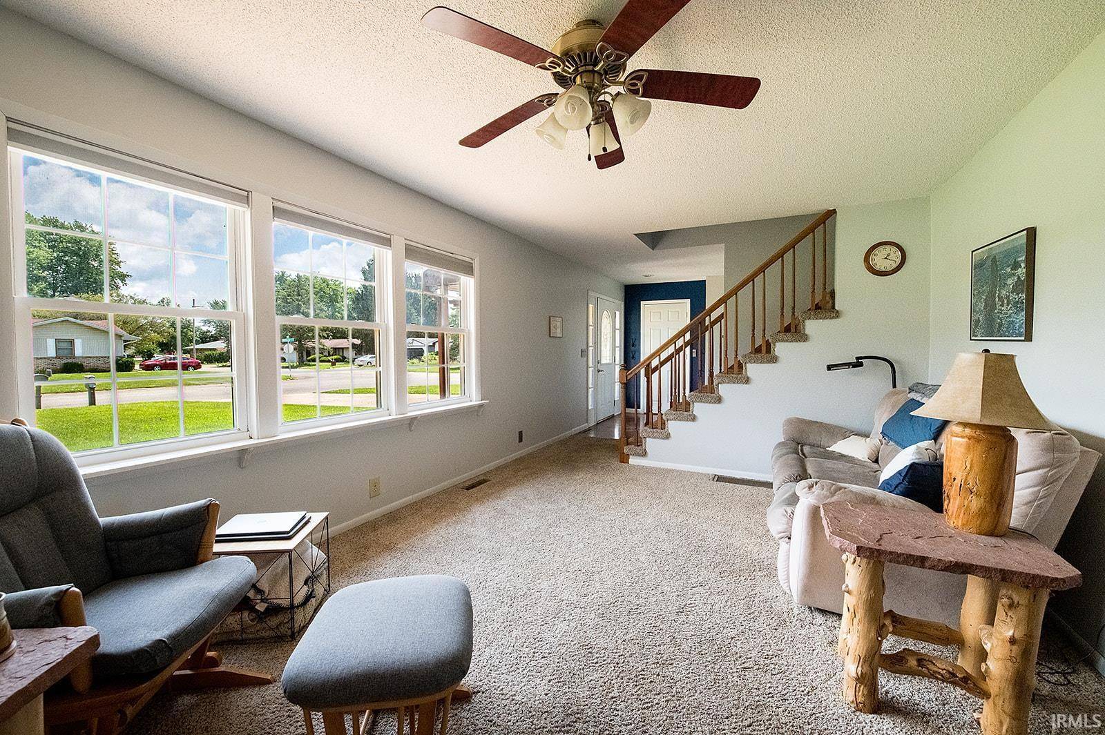 1317 Hartzler ST, Warsaw, IN 46580-2024