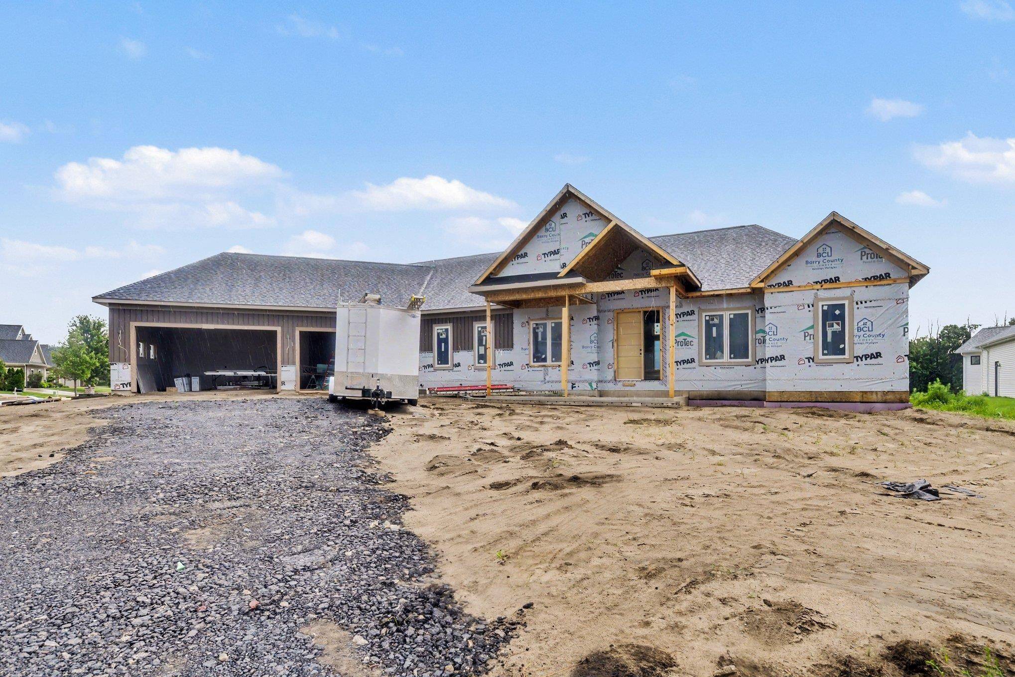 18416 Donegal DR, South Bend, IN 46637
