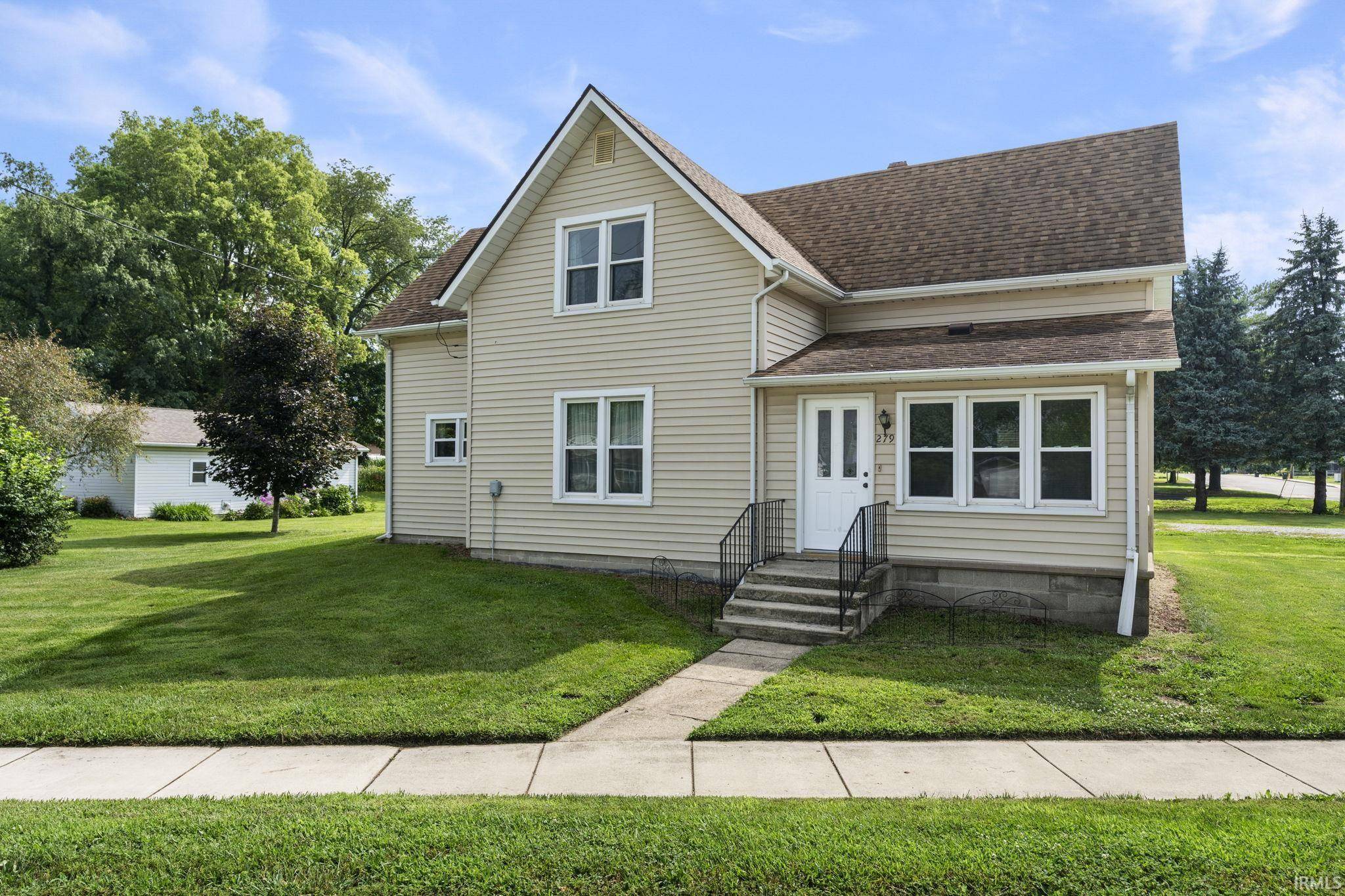 279 Dayton RD, Dayton, IN 47941