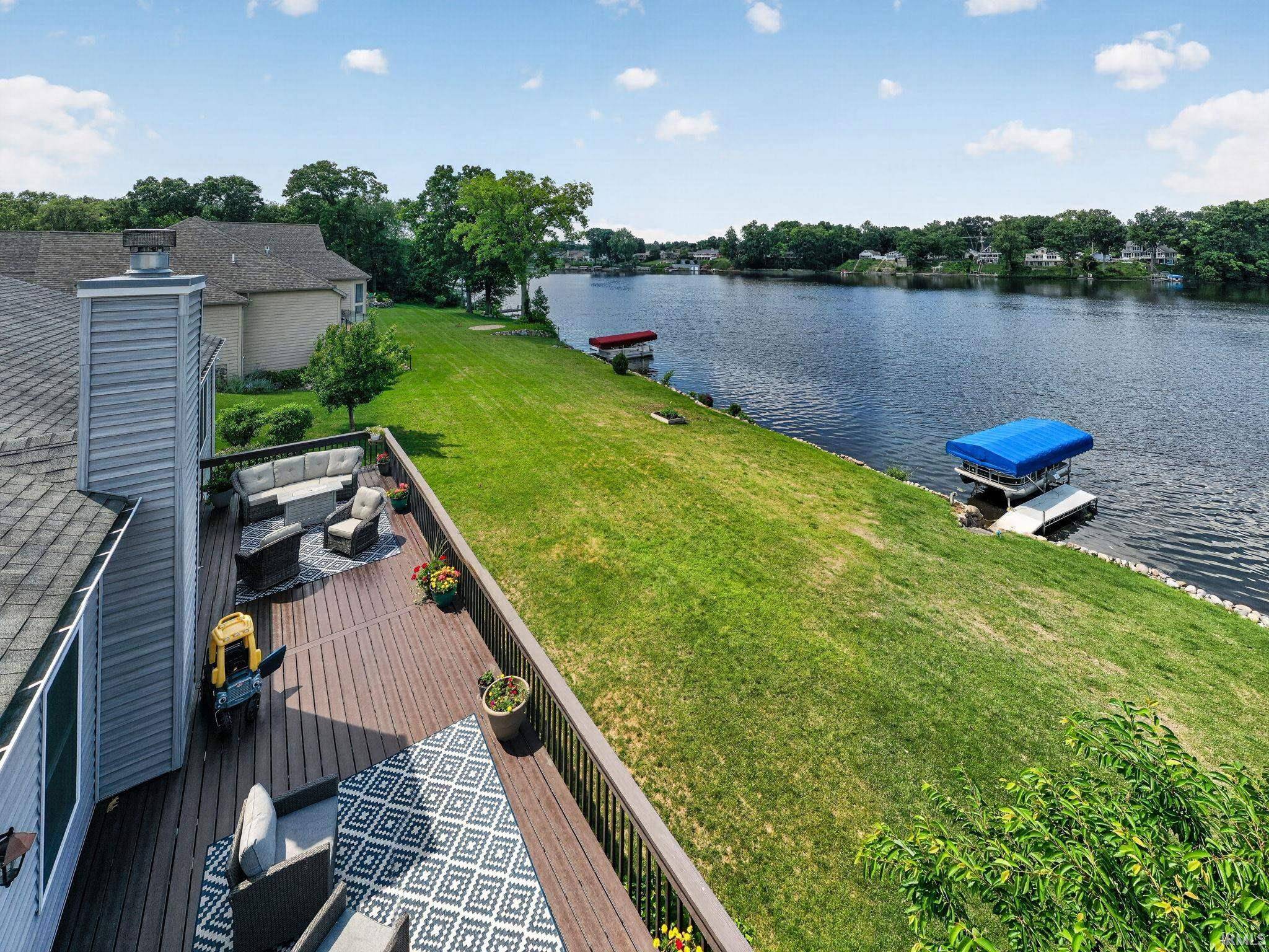 1416 Vistula Landing DR, Osceola, IN 46561-8435