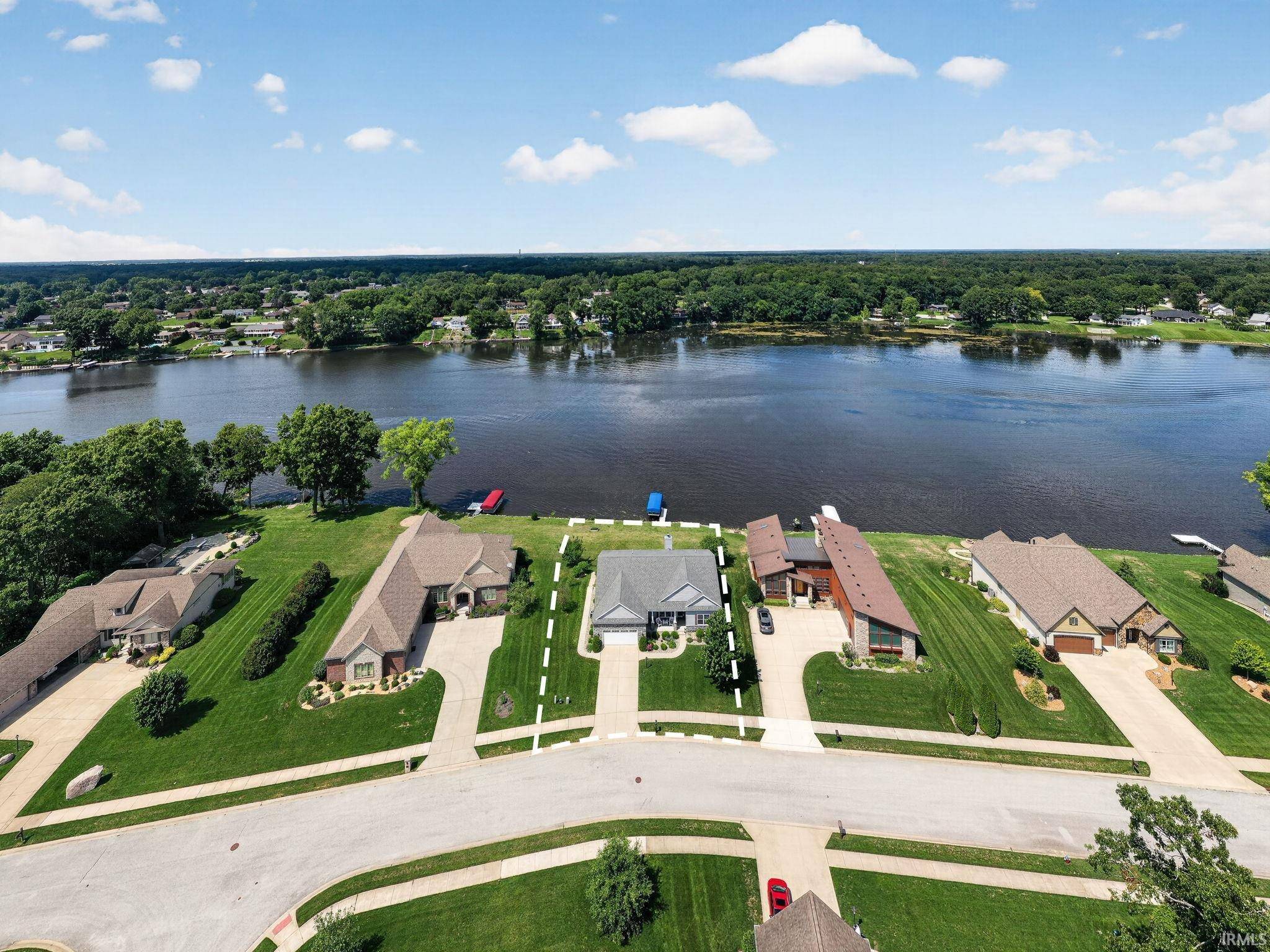 1416 Vistula Landing DR, Osceola, IN 46561-8435