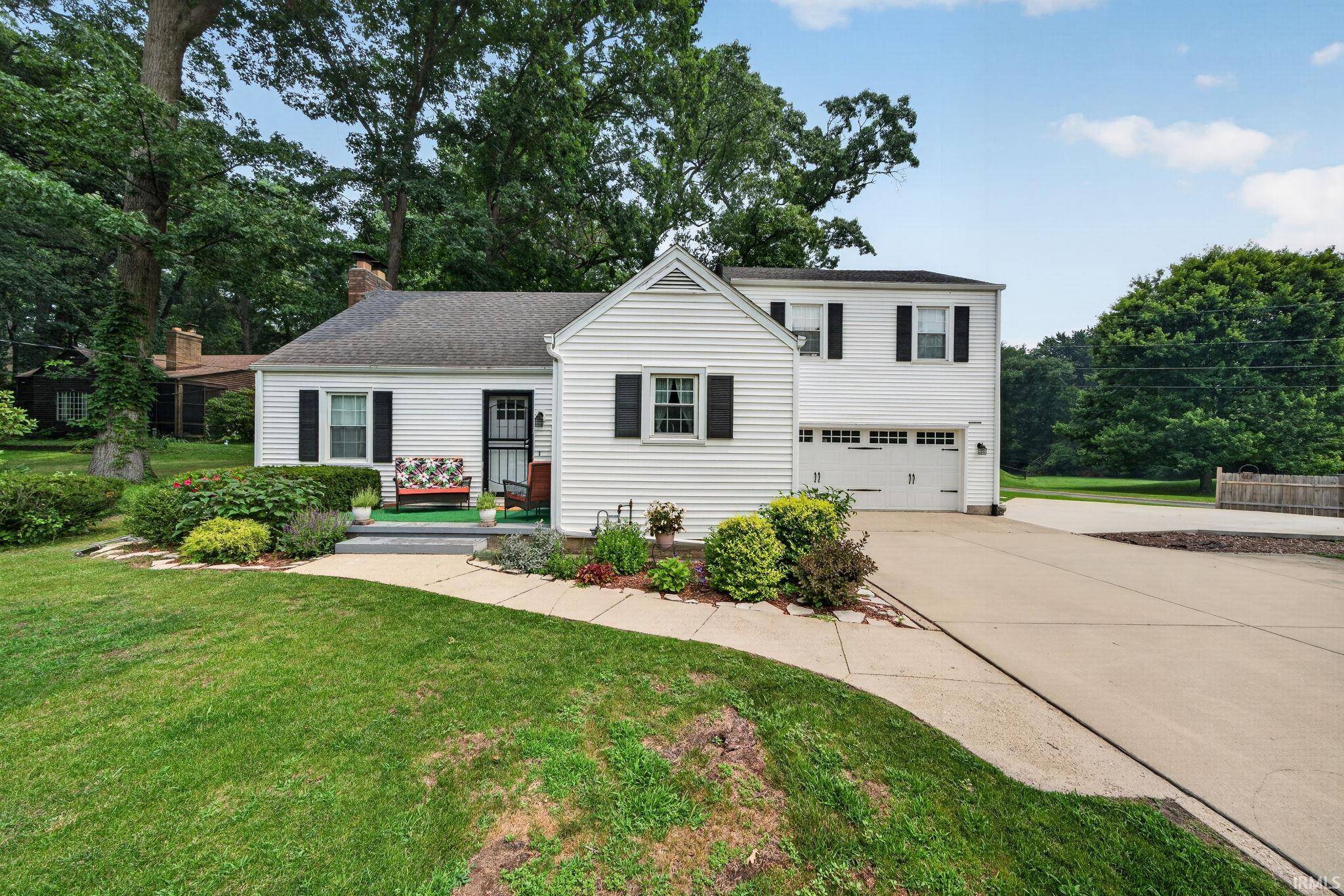 17835 Edgewood WALK, South Bend, IN 46635-1502