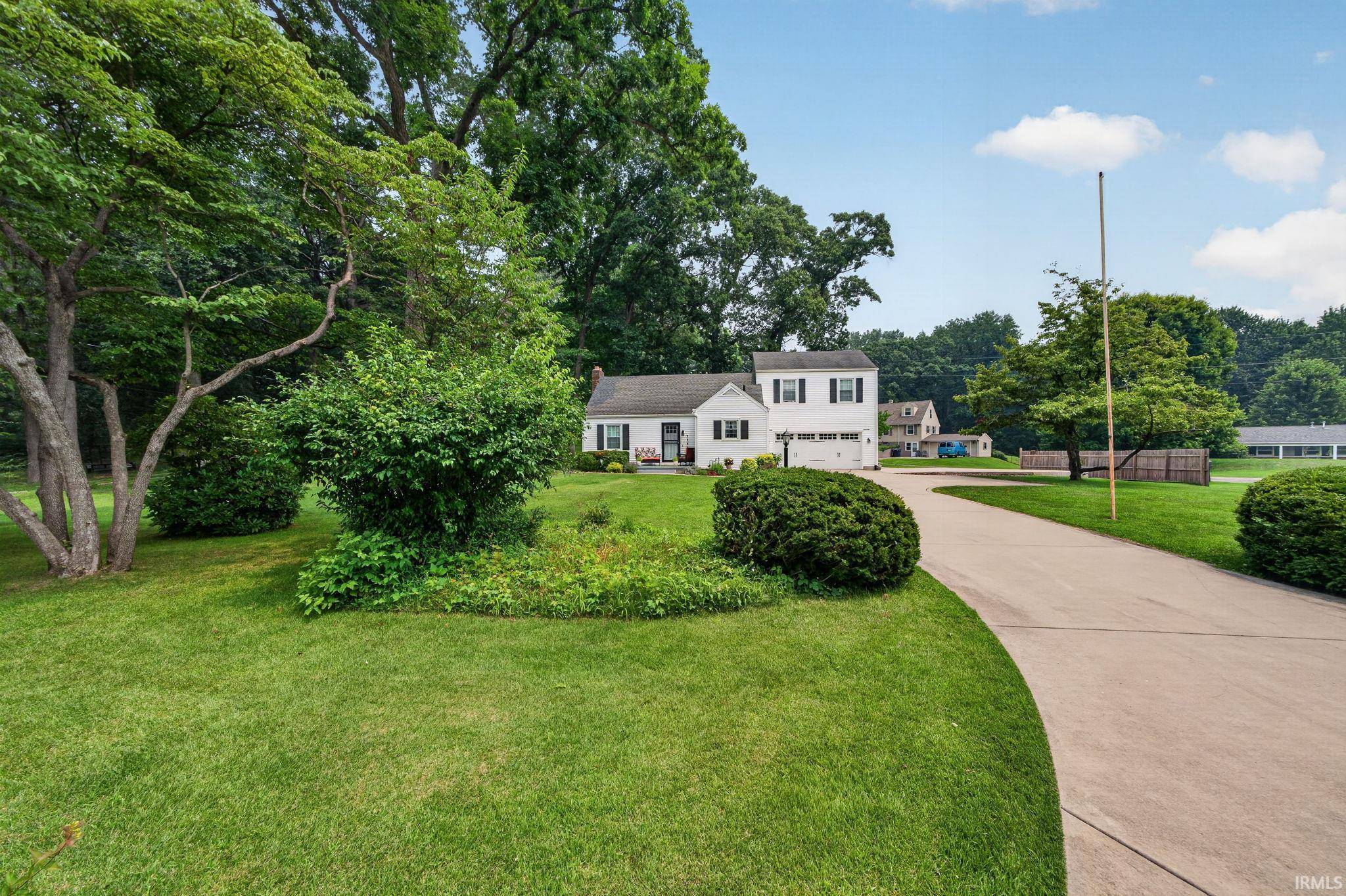 17835 Edgewood WALK, South Bend, IN 46635-1502