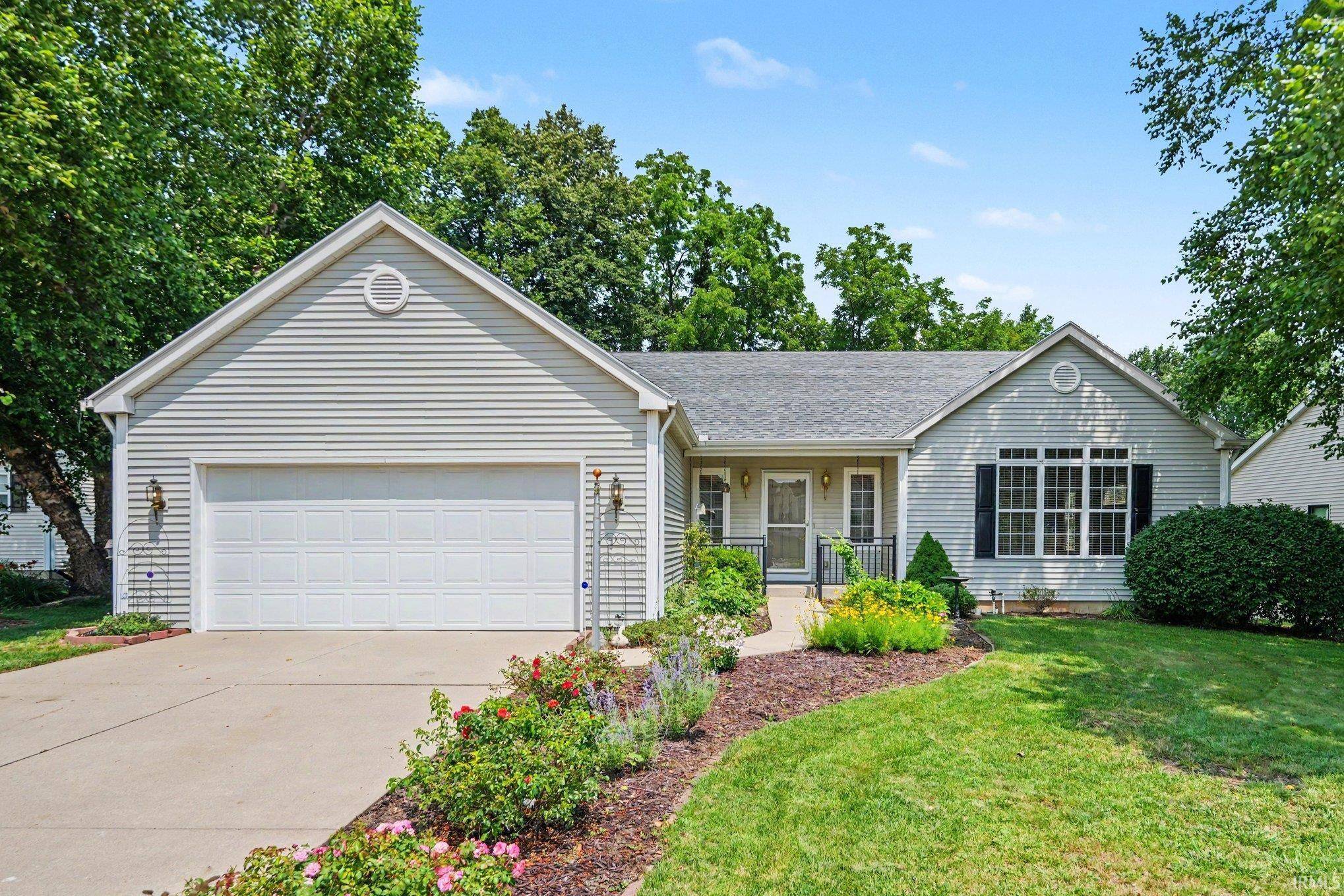 6433 Armstrong DR, South Bend, IN 46614
