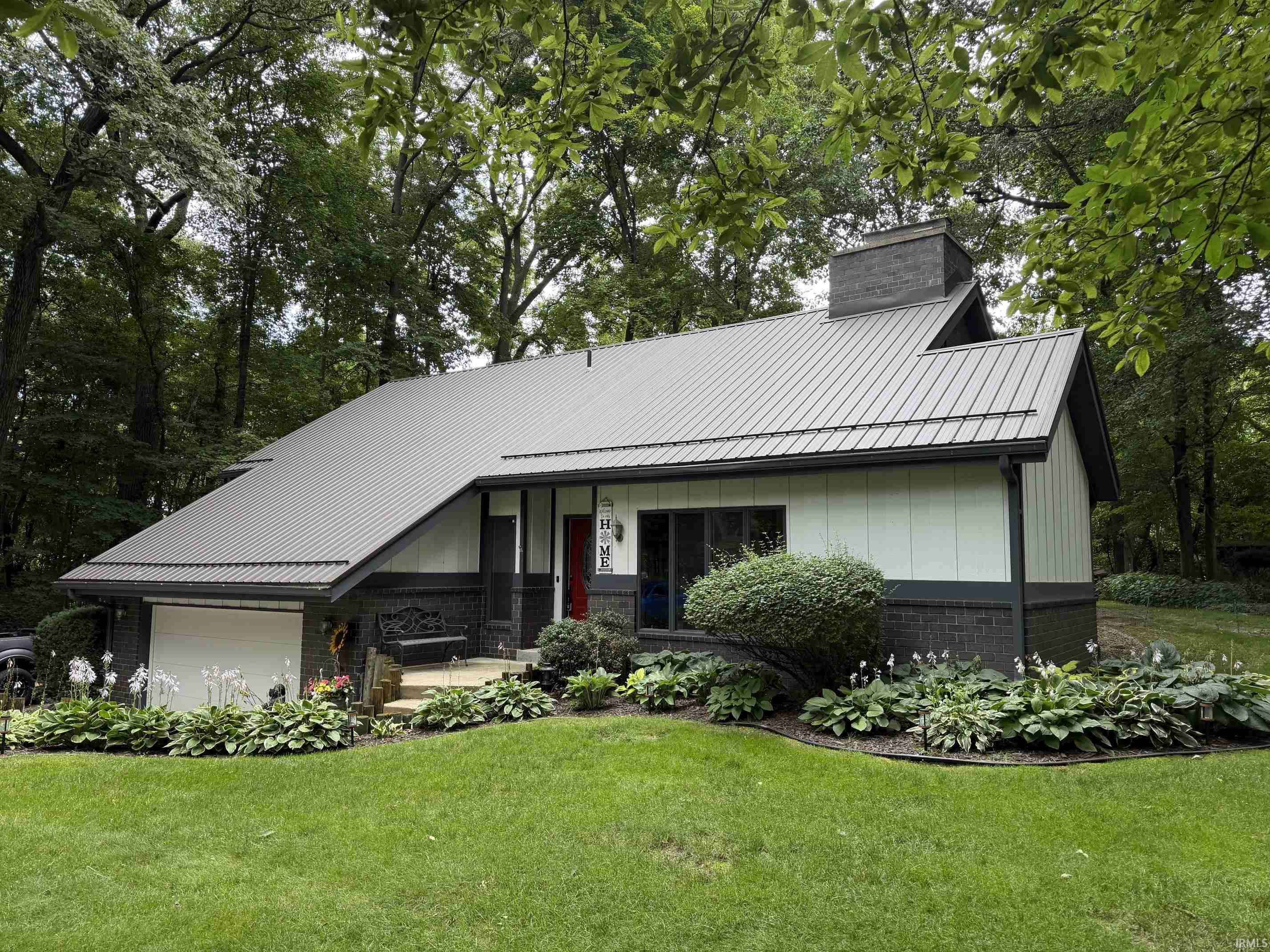 12418 Dee DR, Plymouth, IN 46563