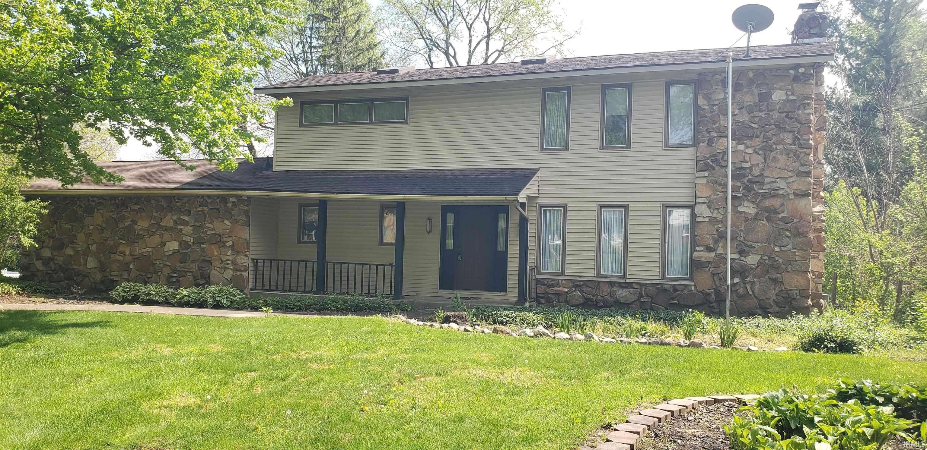 19132 S Edinburgh Dr. DR, South Bend, IN 46614
