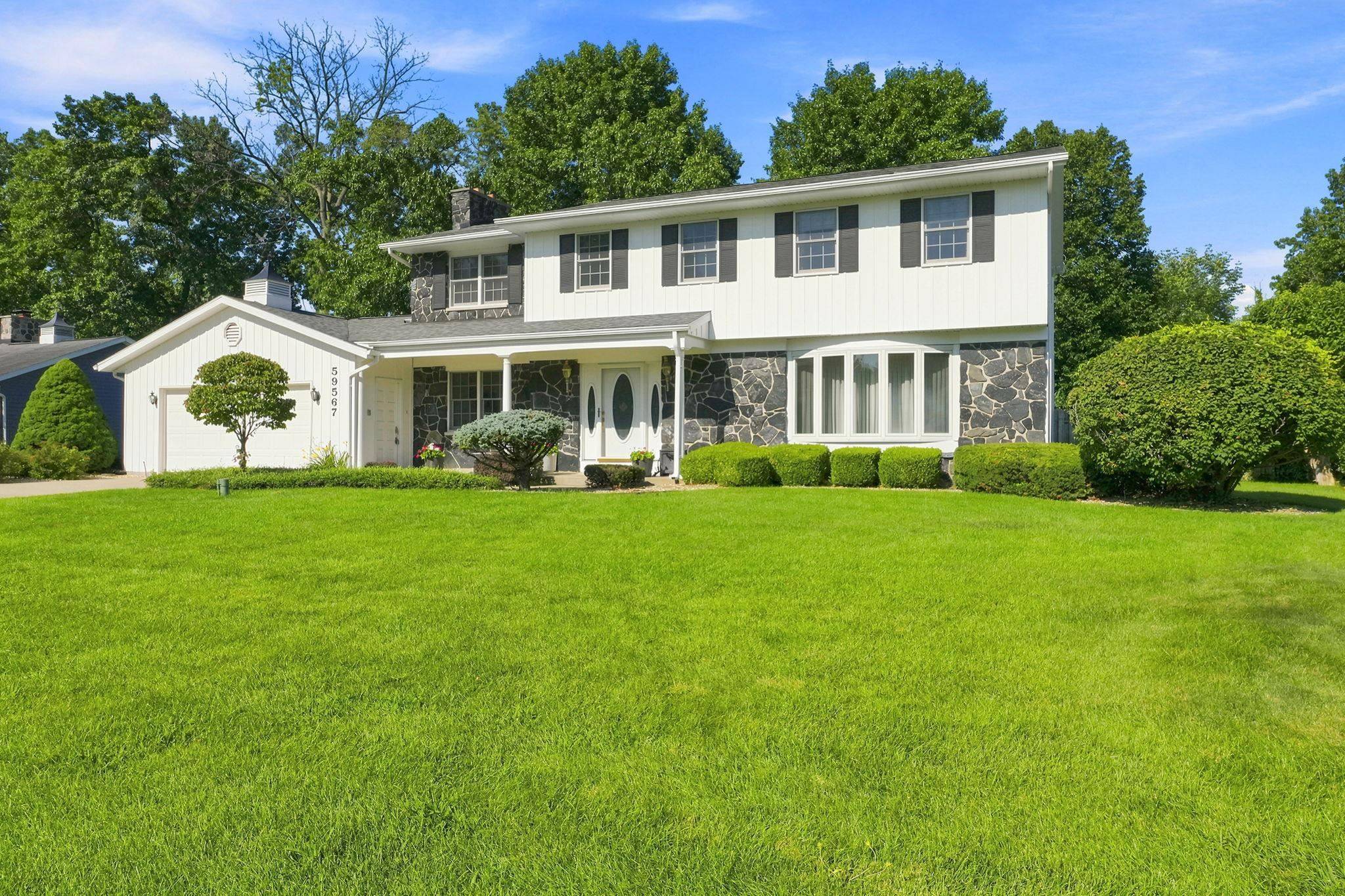 59567 Spicewood DR, Goshen, IN 46528-8419