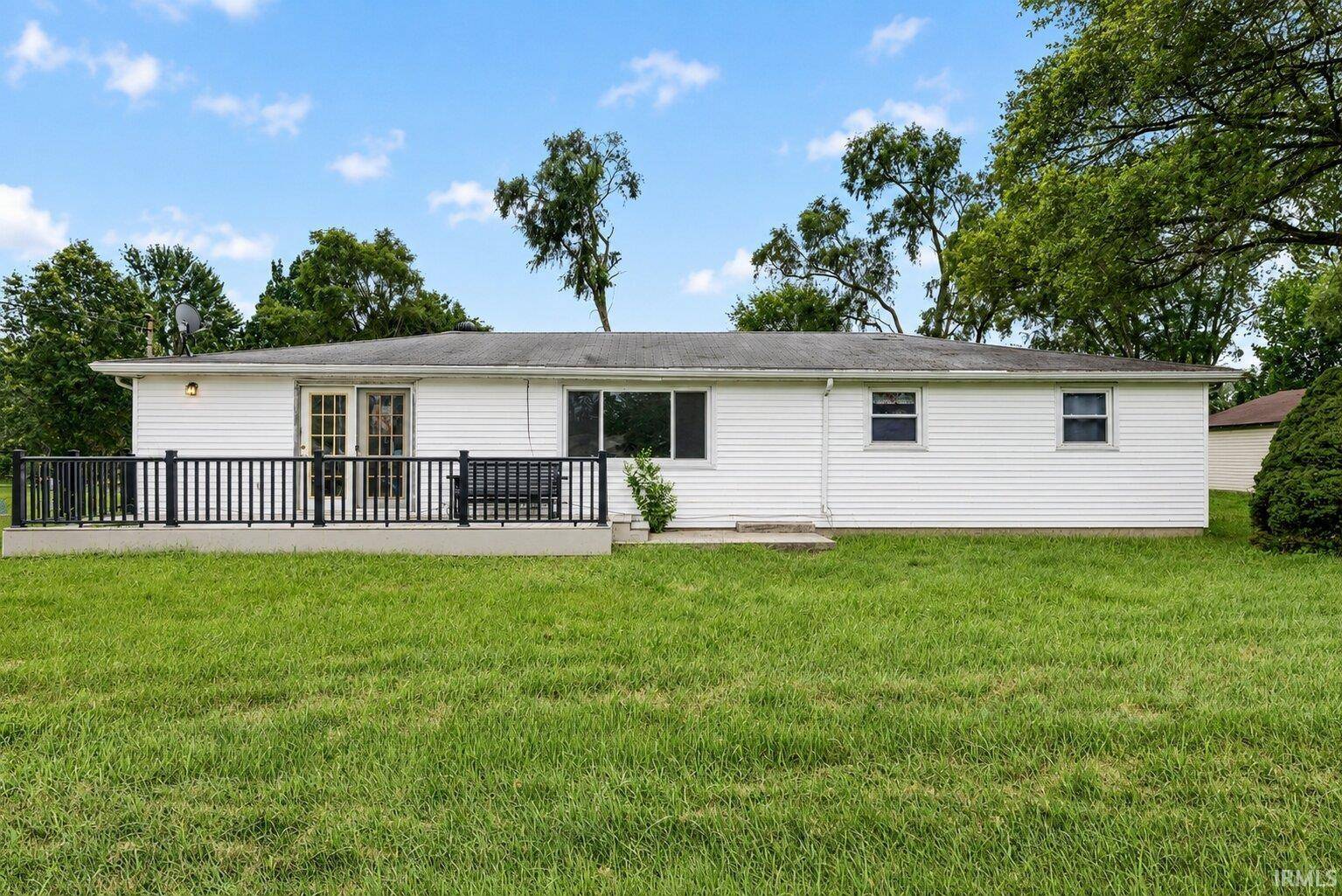 29528 San Lucia DR, Elkhart, IN 46514-1058