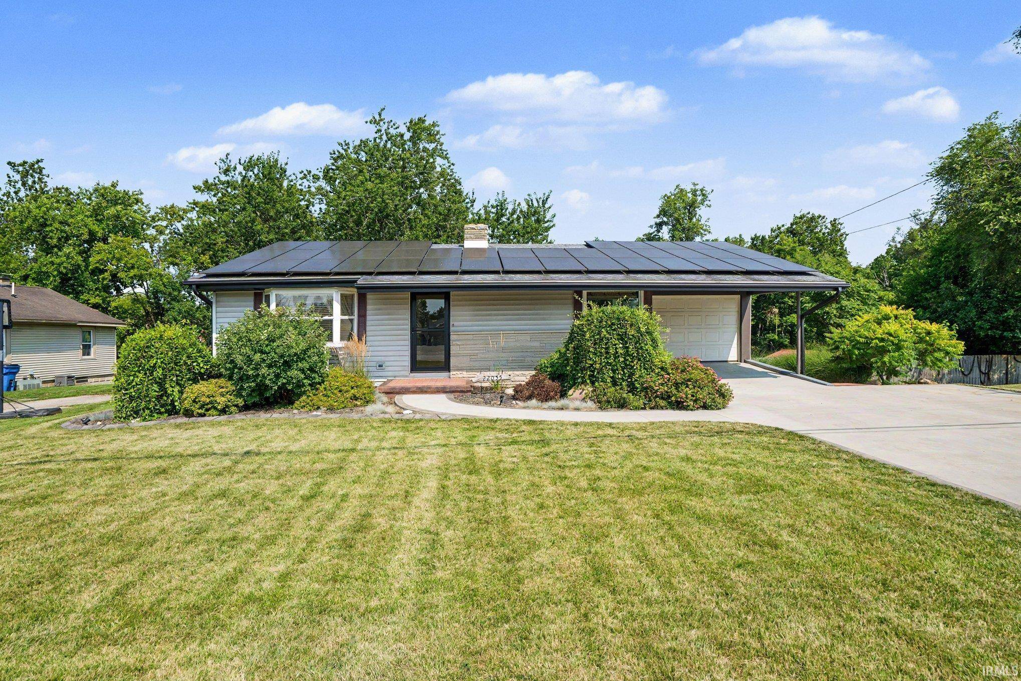 22055 State Road 120 ***, Elkhart, IN 46516