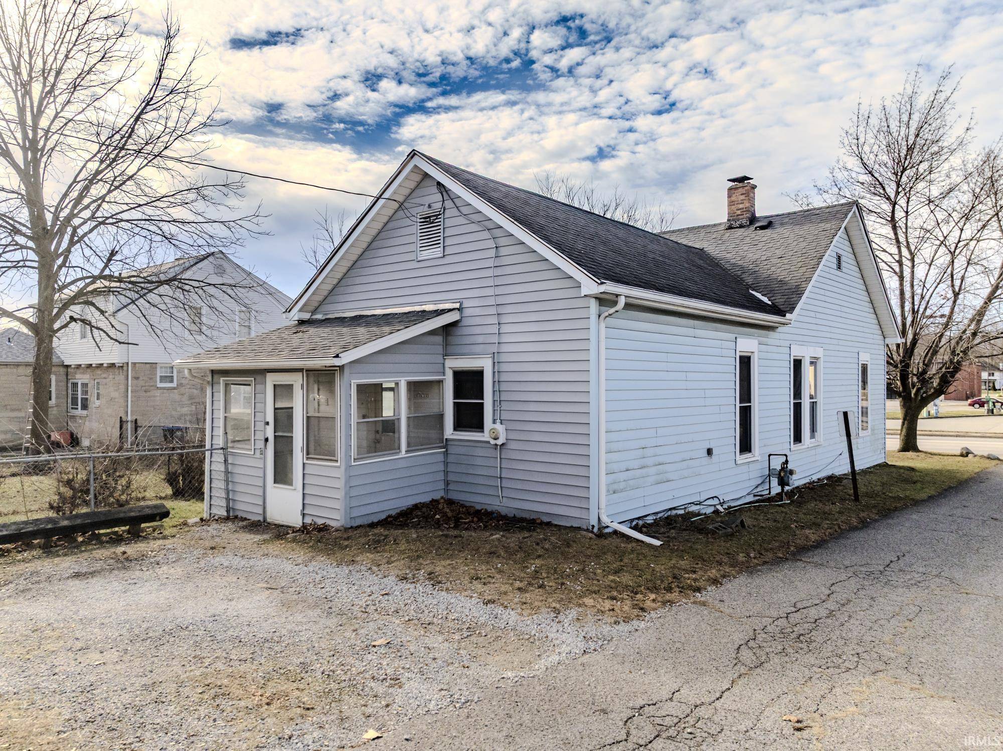 415 S Buffalo ST, Warsaw, IN 46580