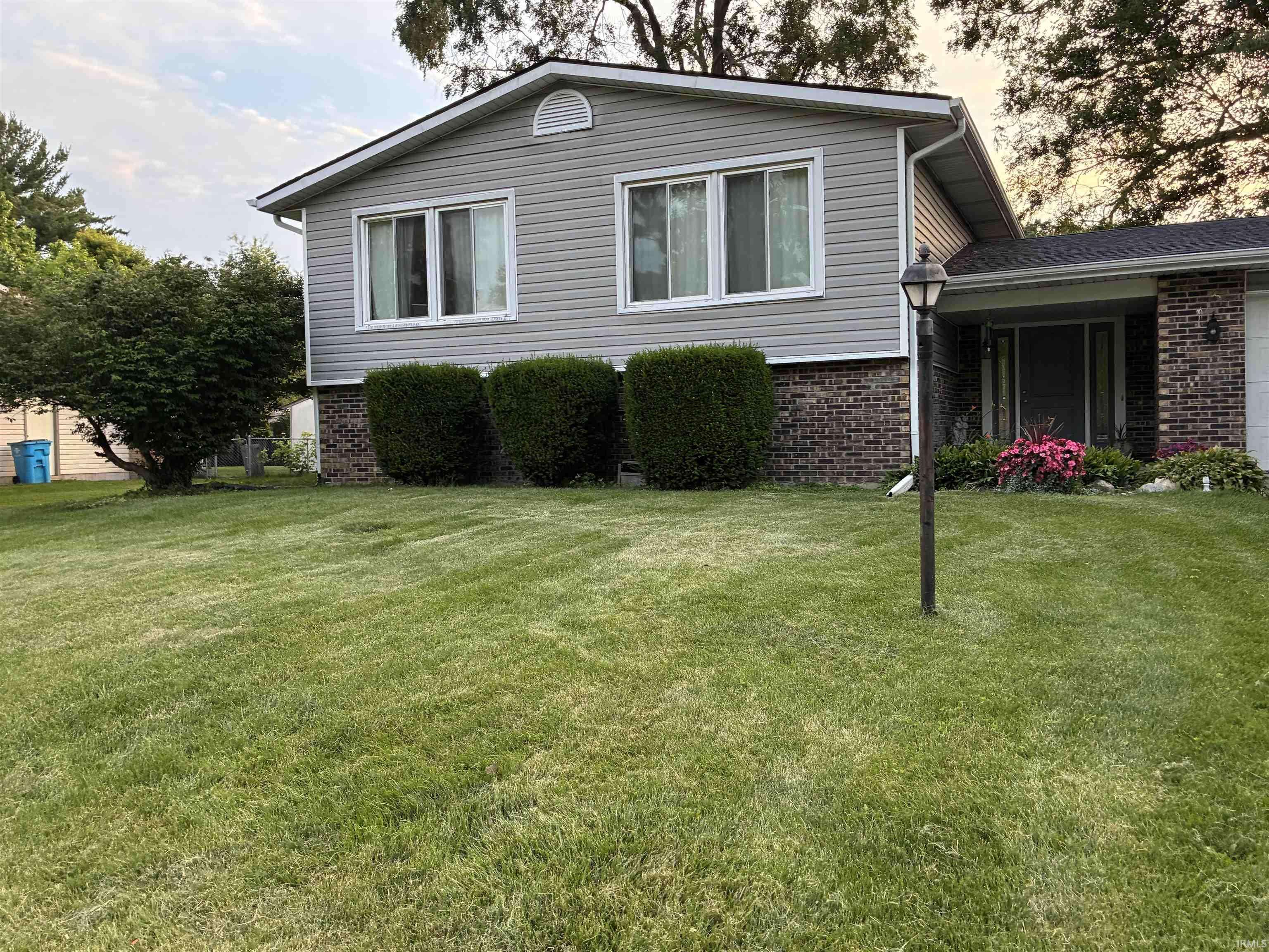 59167 Merrimac LN, Elkhart, IN 46517-3419