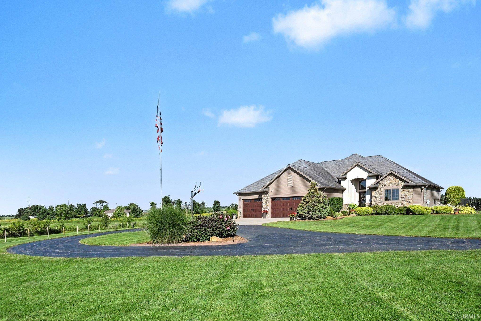 64877 County Road 21 ***, Goshen, IN 46526
